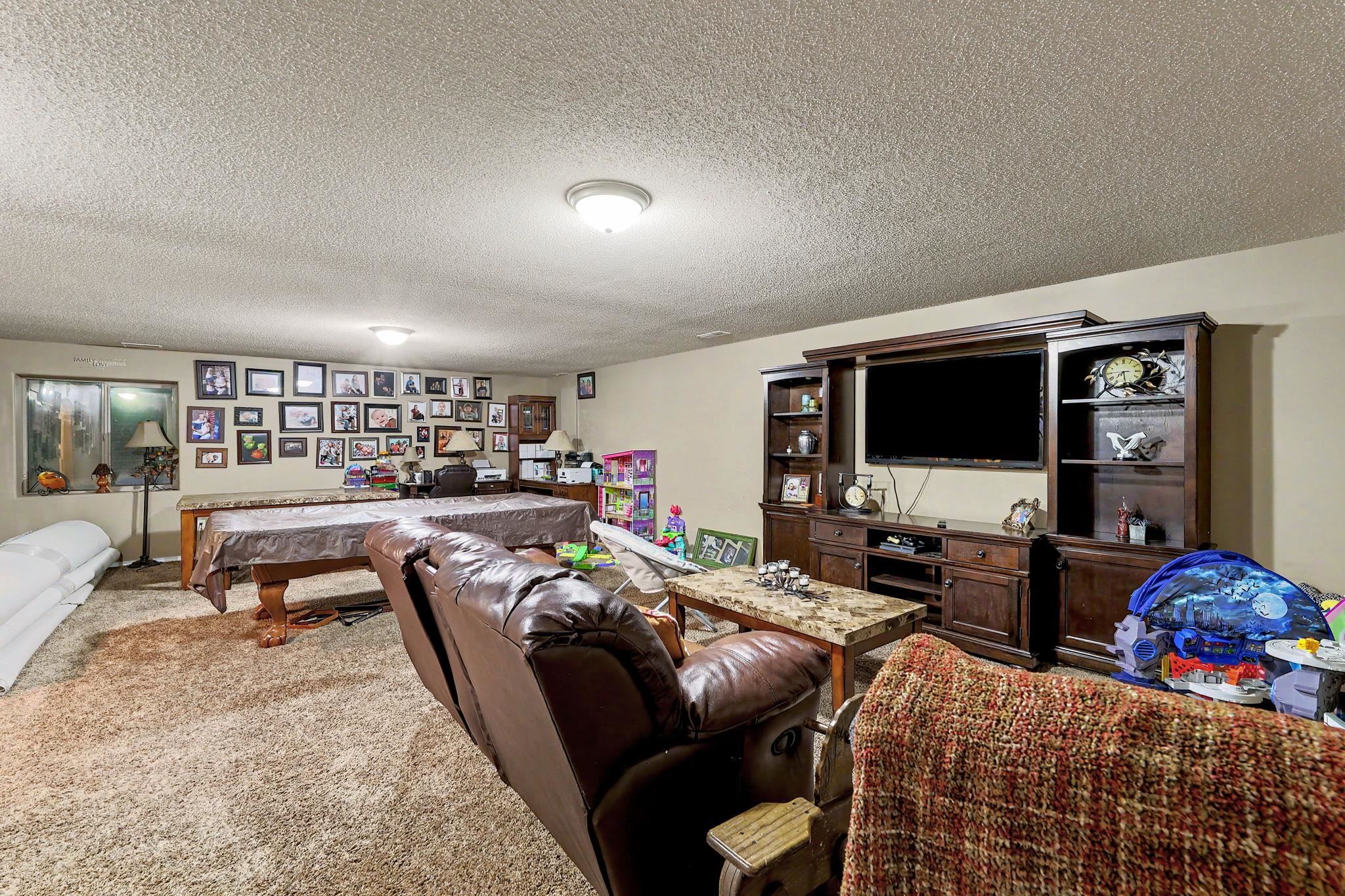 4422 S Chase Property Photo 21