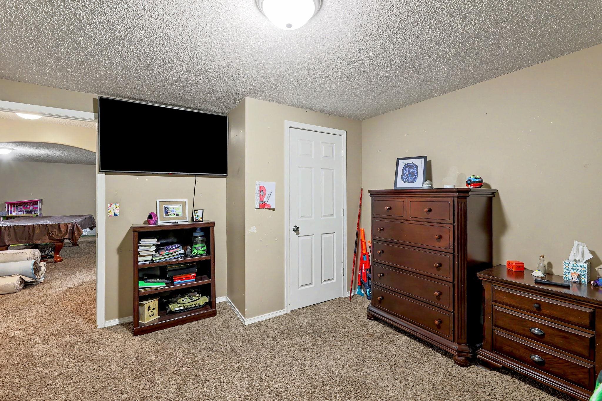 4422 S Chase Property Photo 28