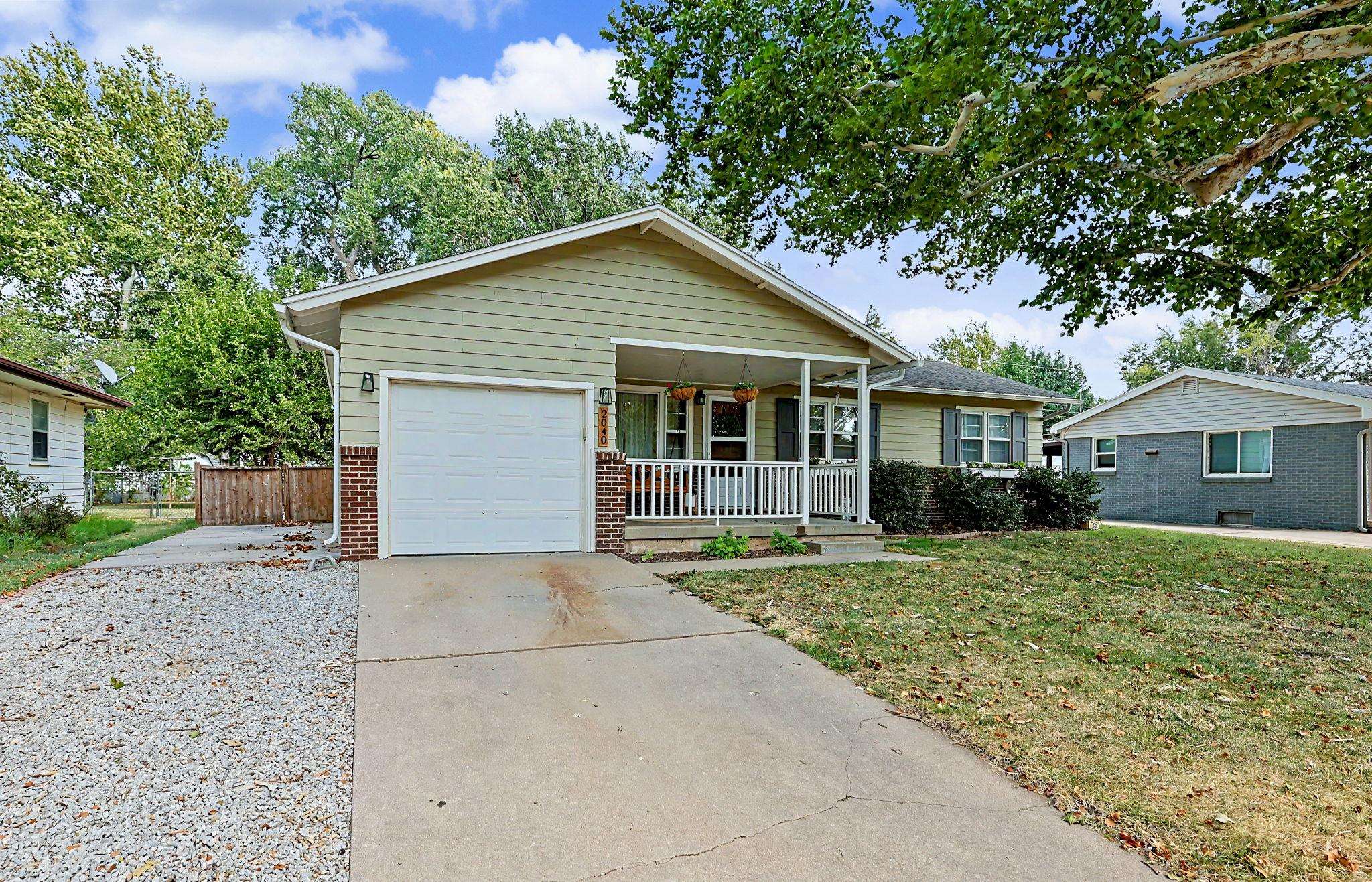 2040 N Kessler Property Photo 2