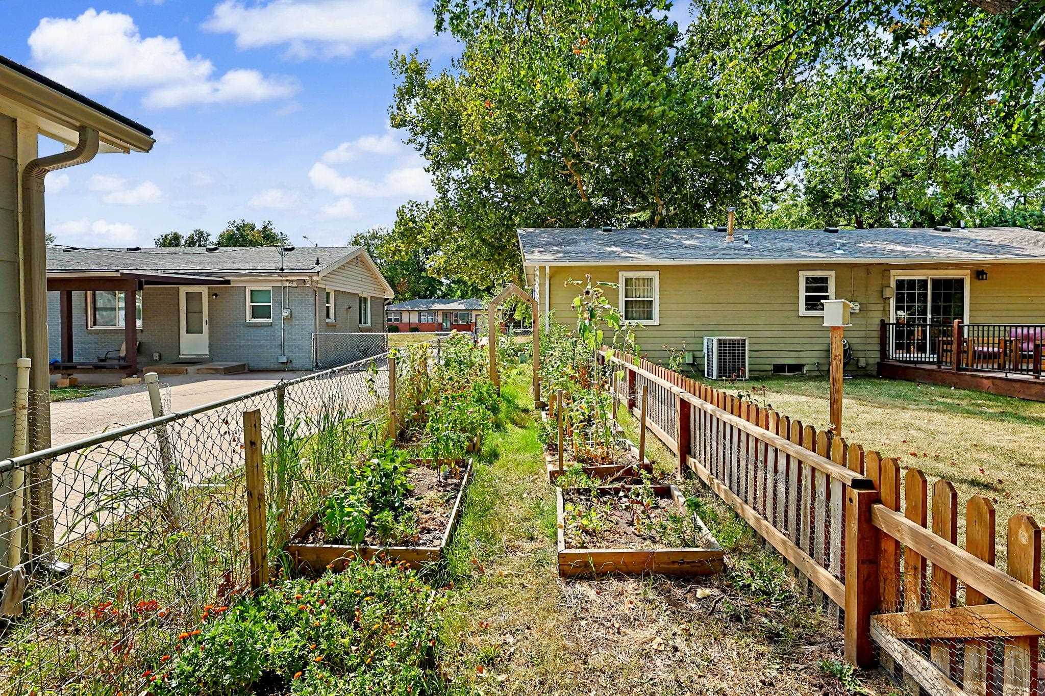 2040 N Kessler Property Photo 29