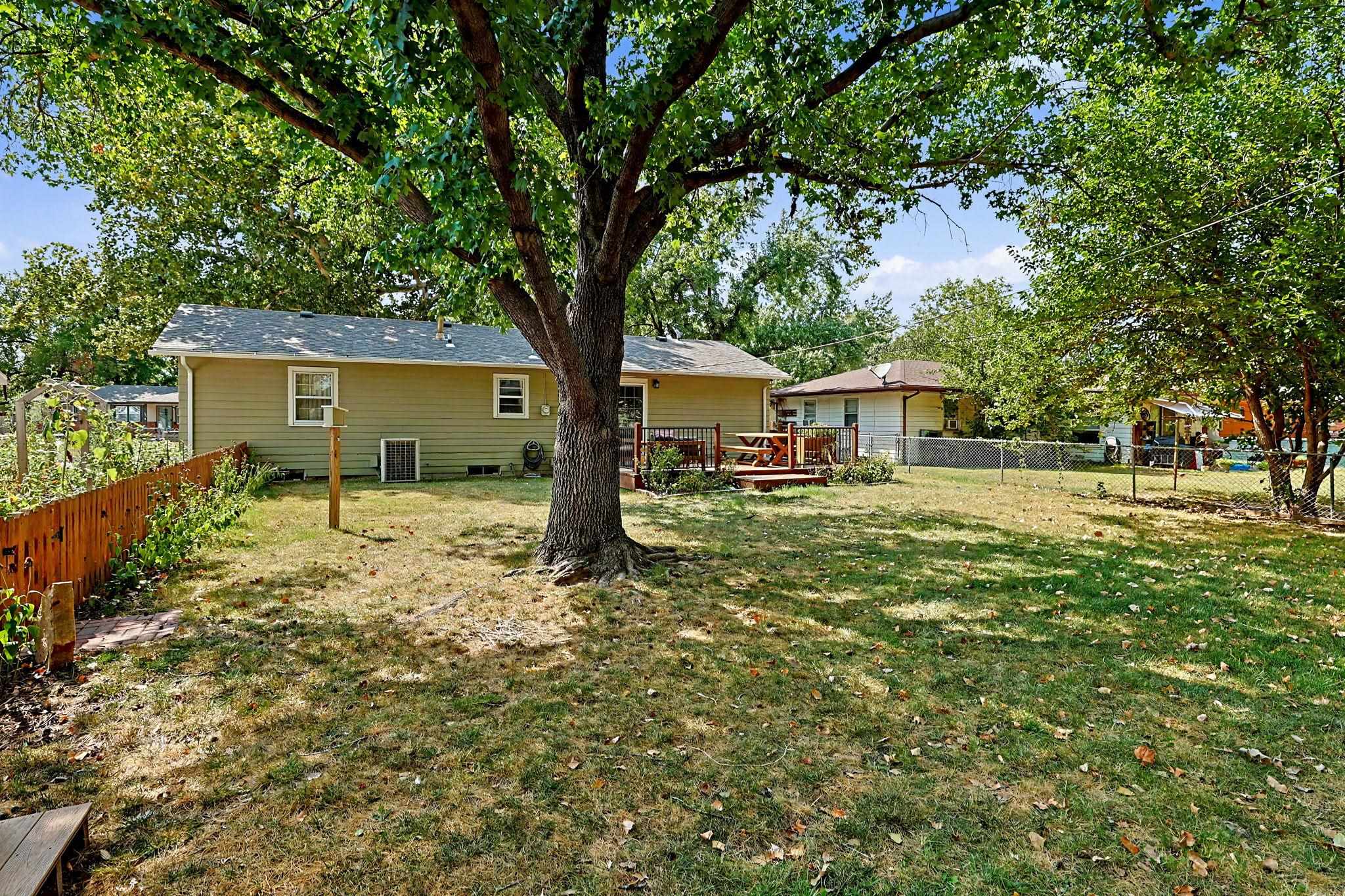 2040 N Kessler Property Photo 30