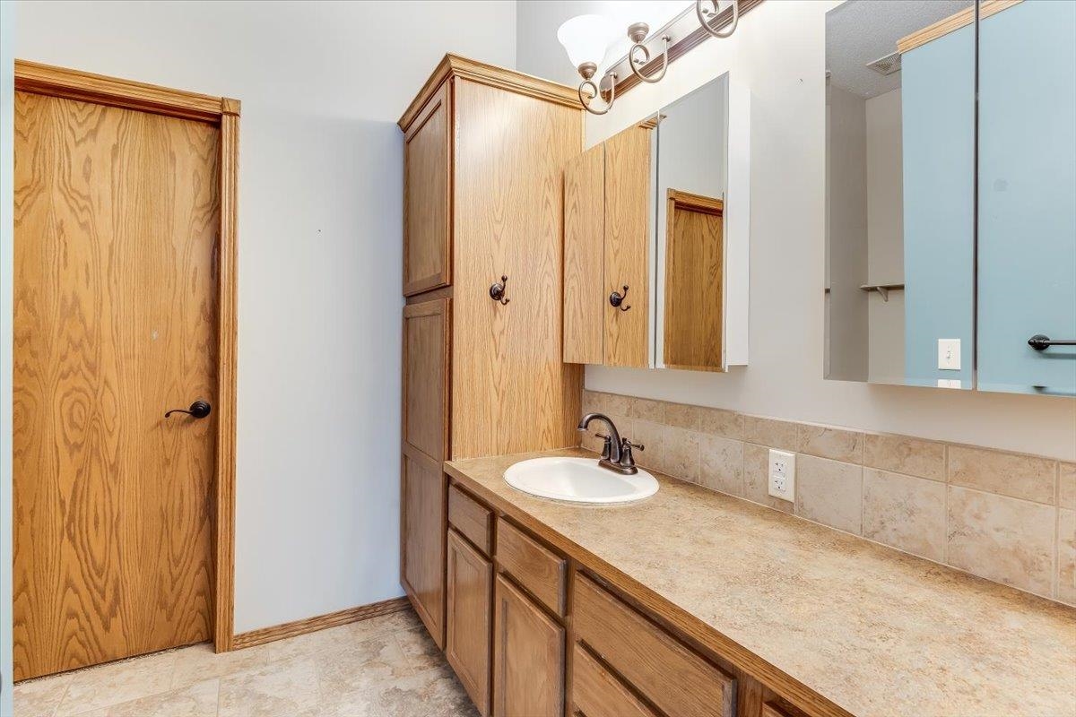 2622 N Fieldstone St Property Photo 13