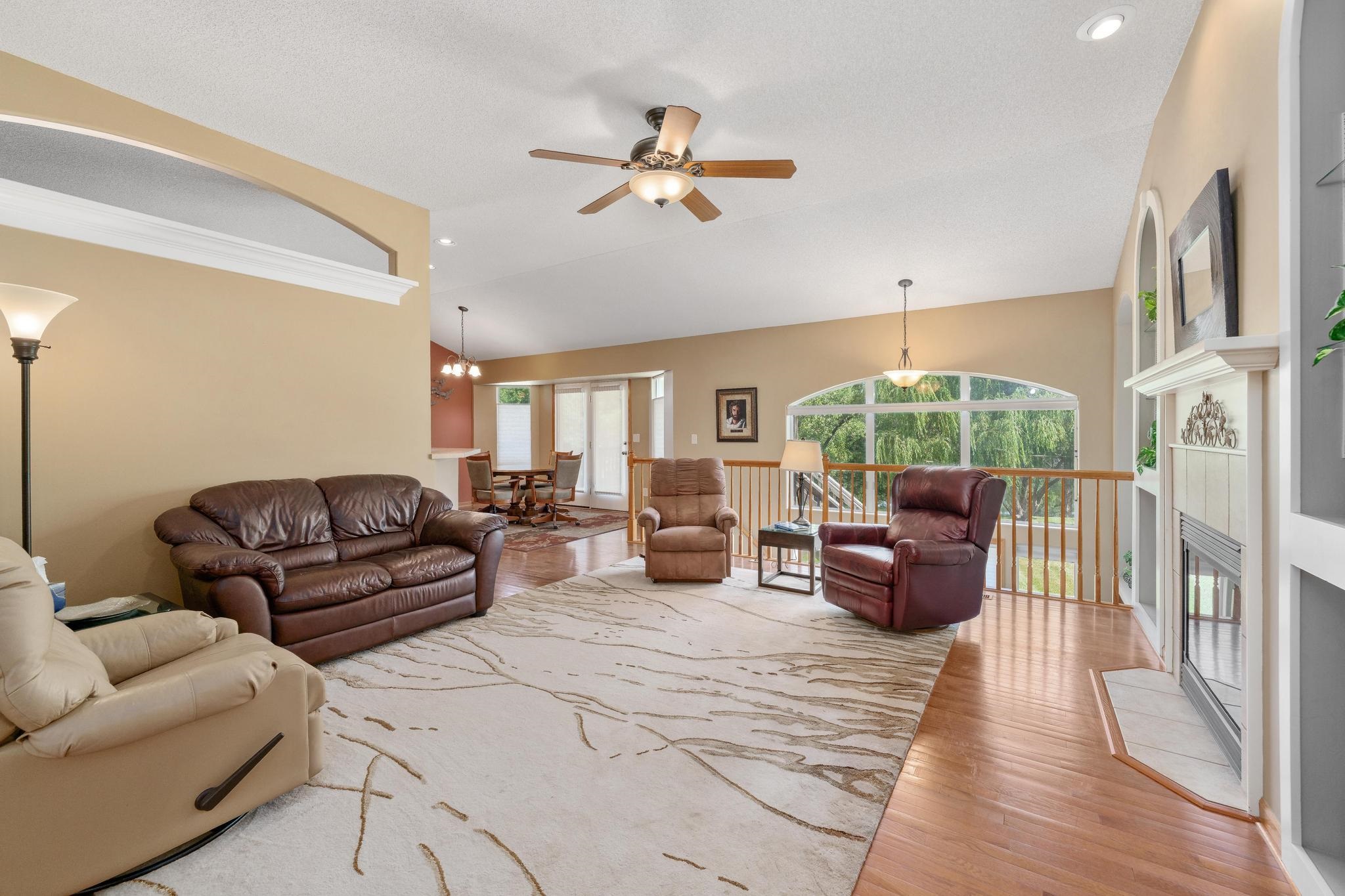 14302 E Twinlake Dr Property Photo 9