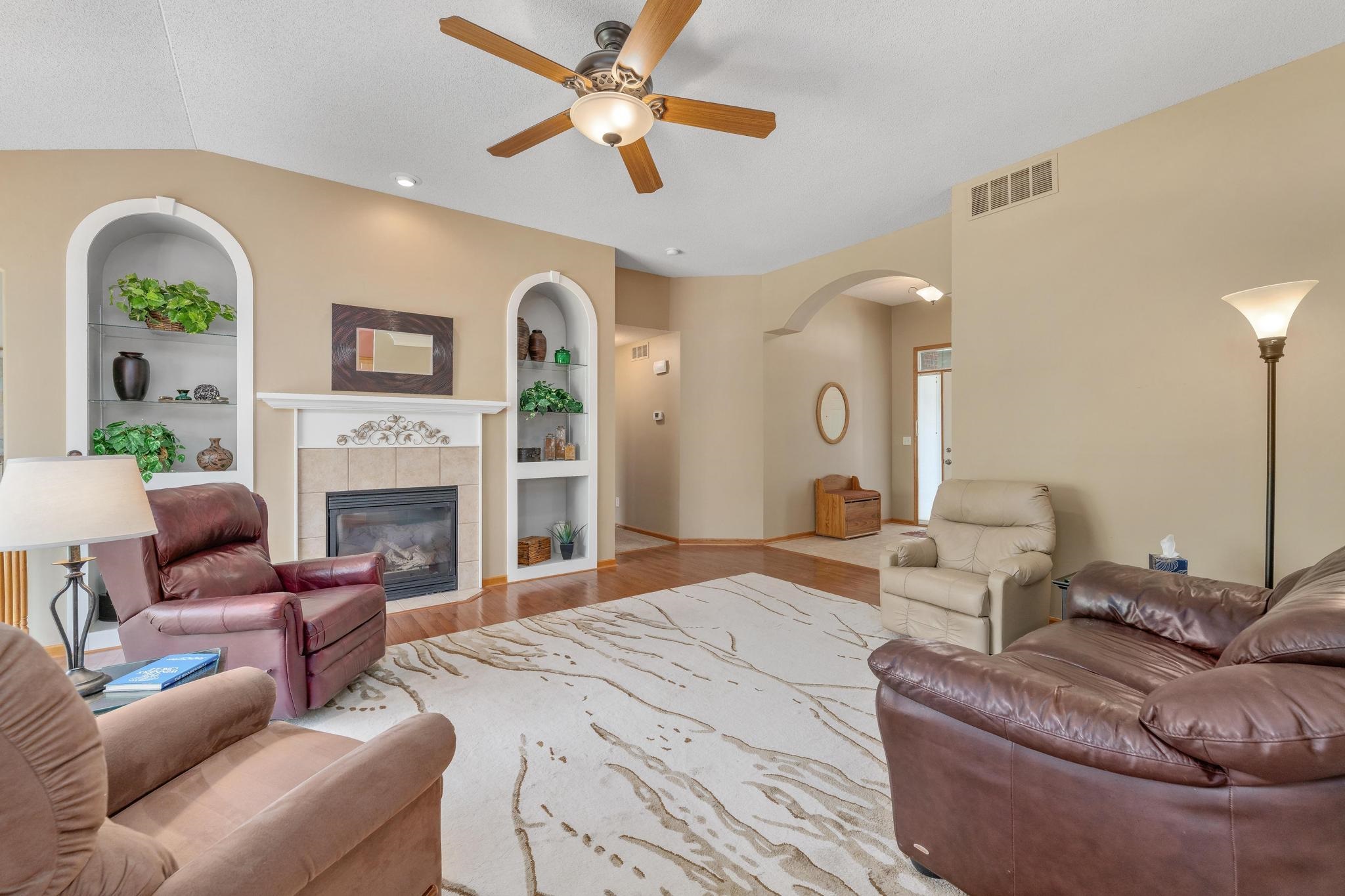 14302 E Twinlake Dr Property Photo 11