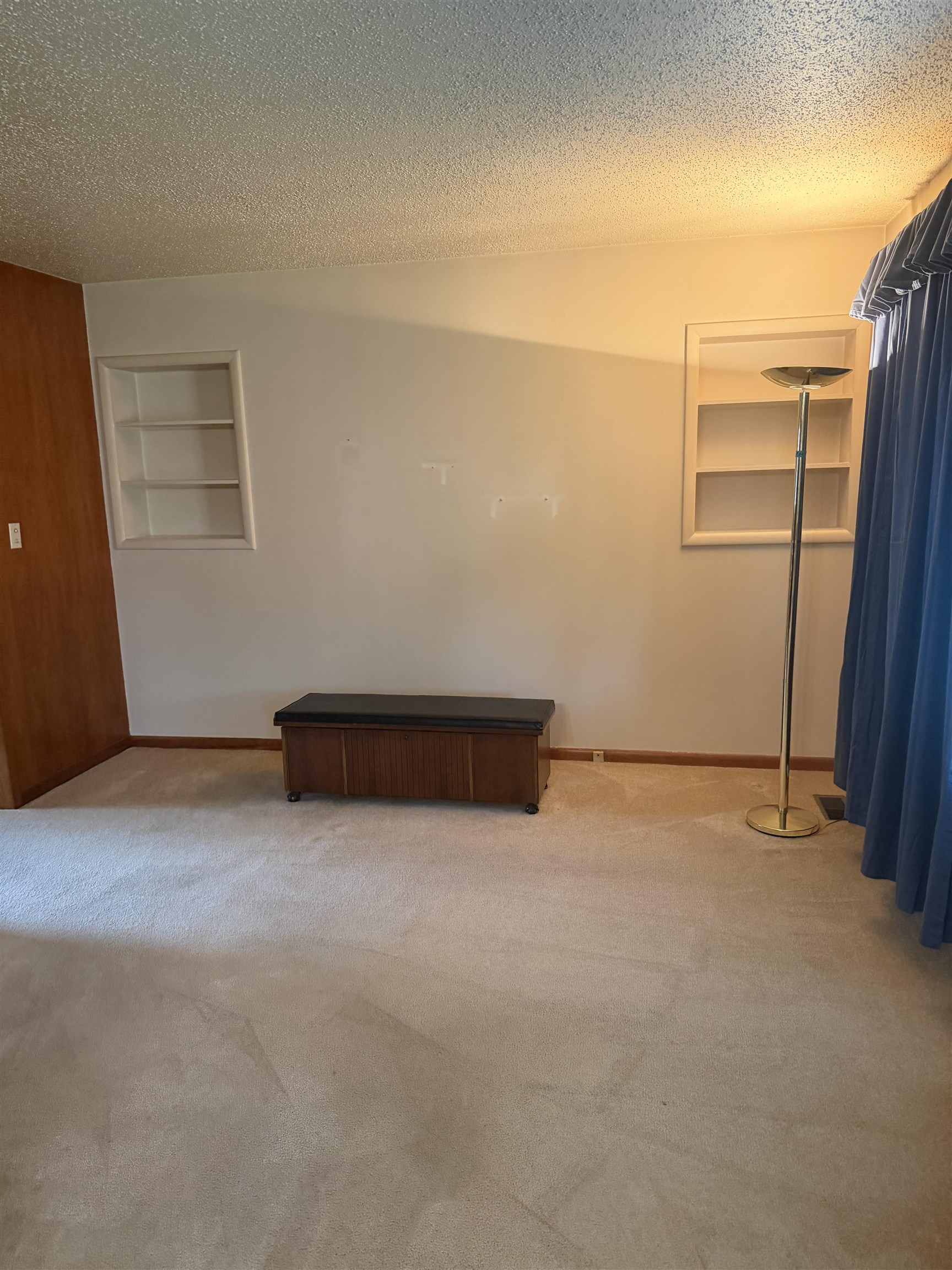 130 N Residence Property Photo 3