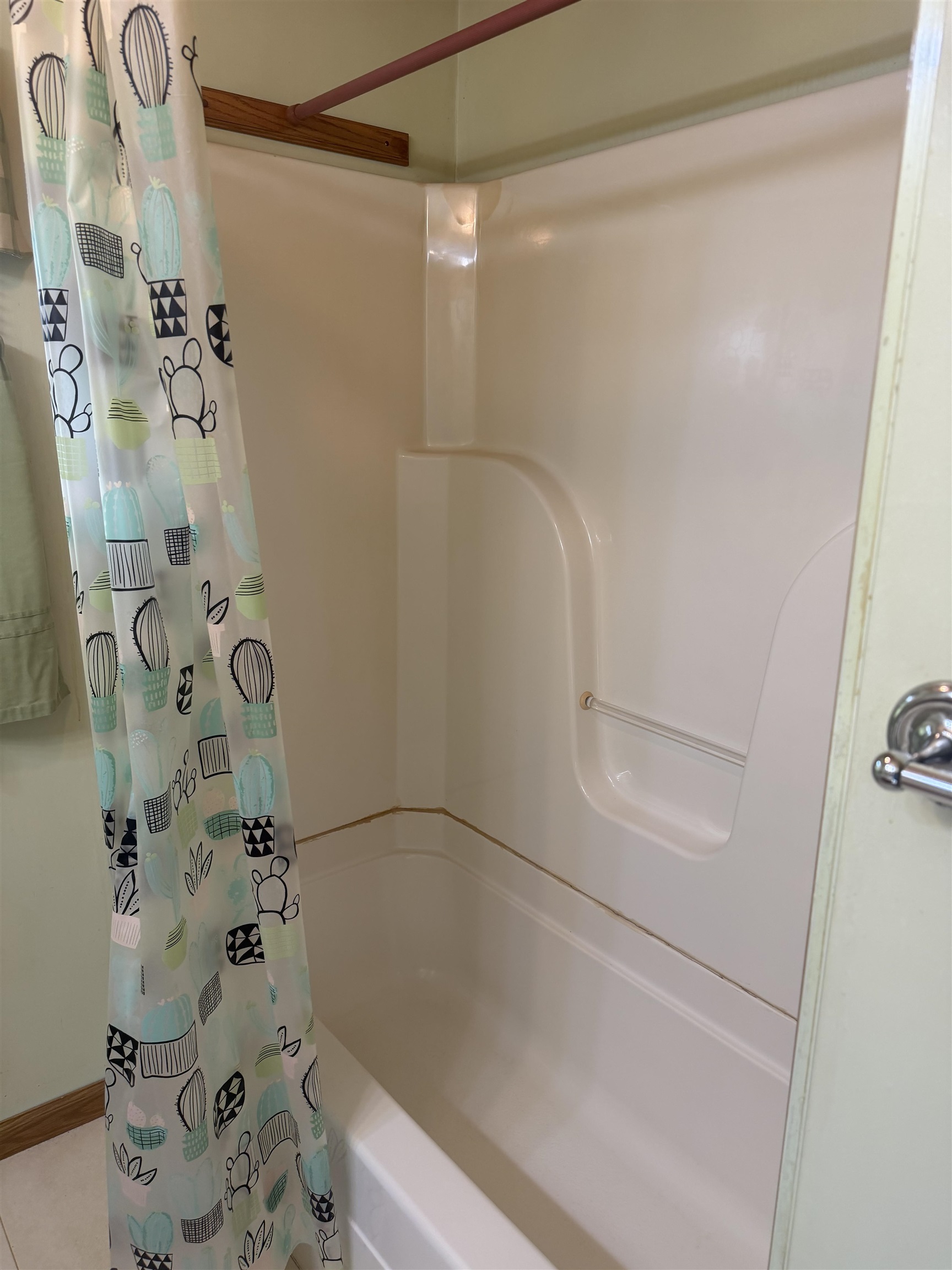 130 N Residence Property Photo 15