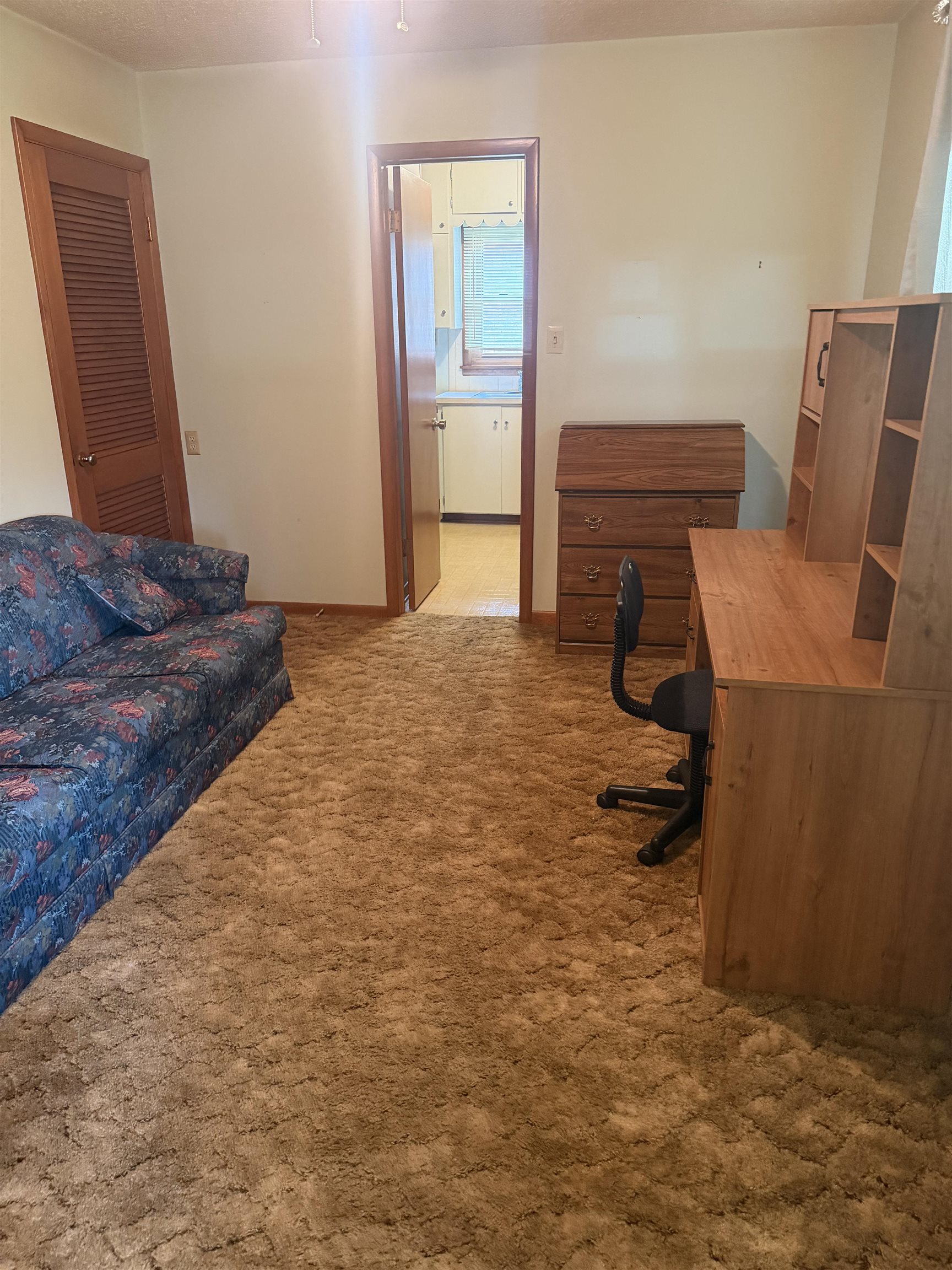 130 N Residence Property Photo 17