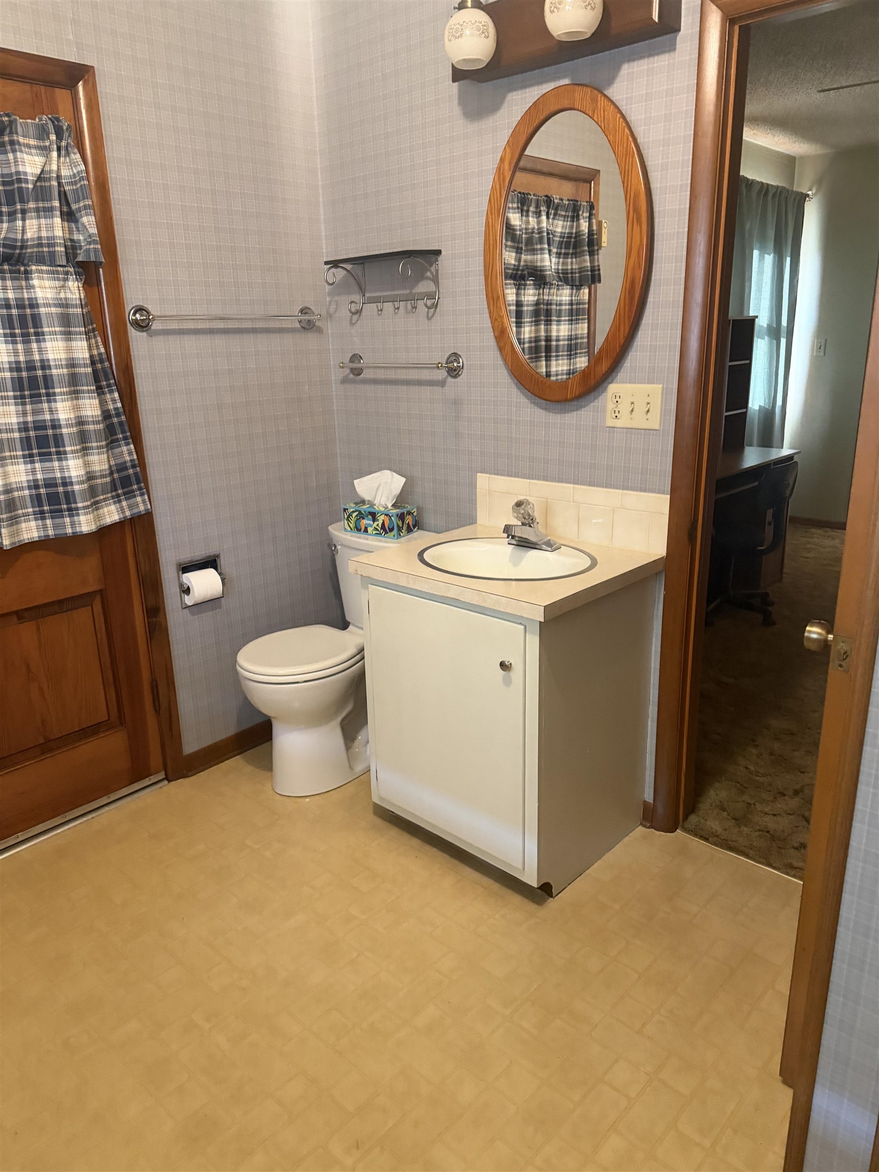 130 N Residence Property Photo 19