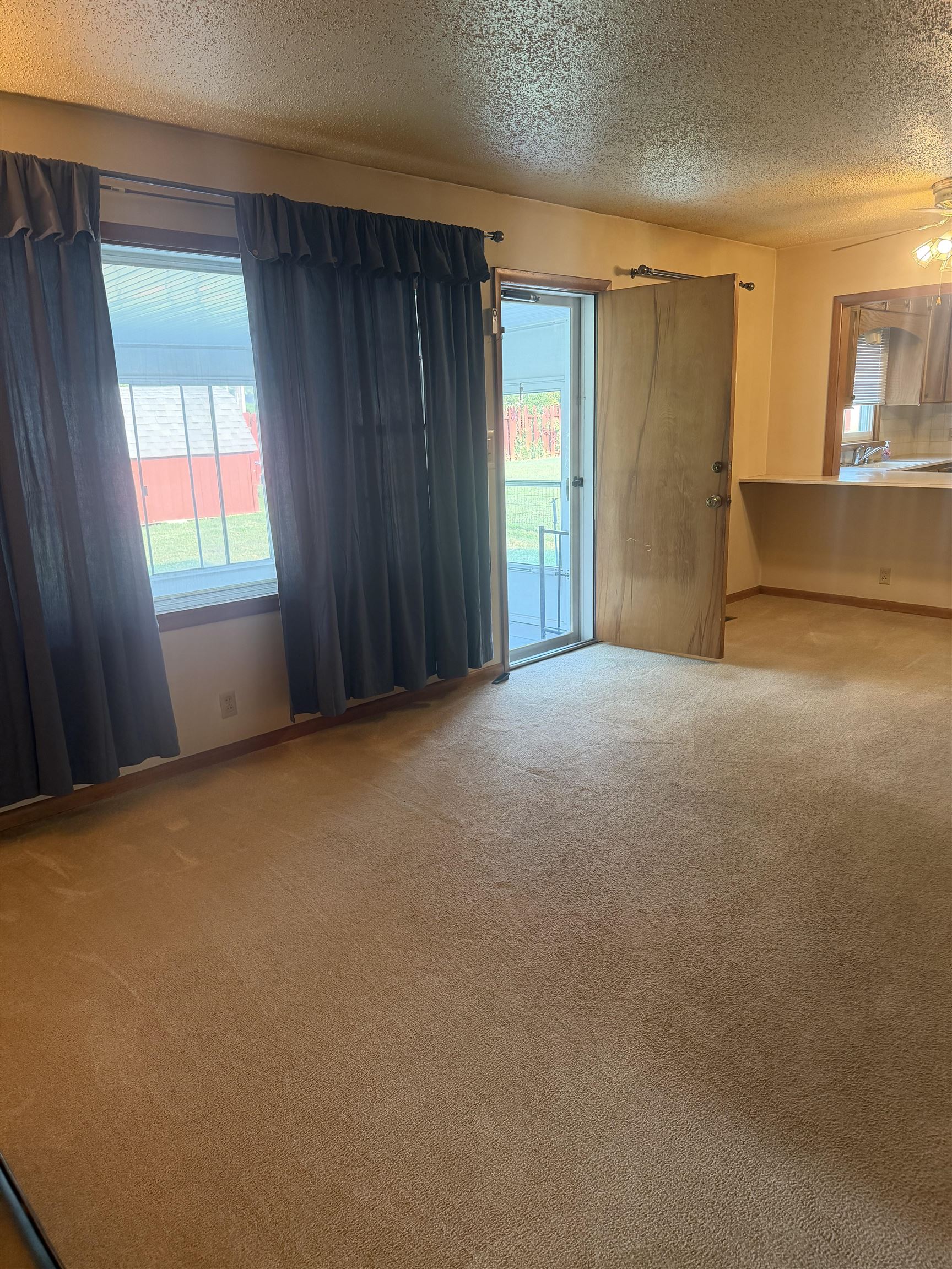 130 N Residence Property Photo 25
