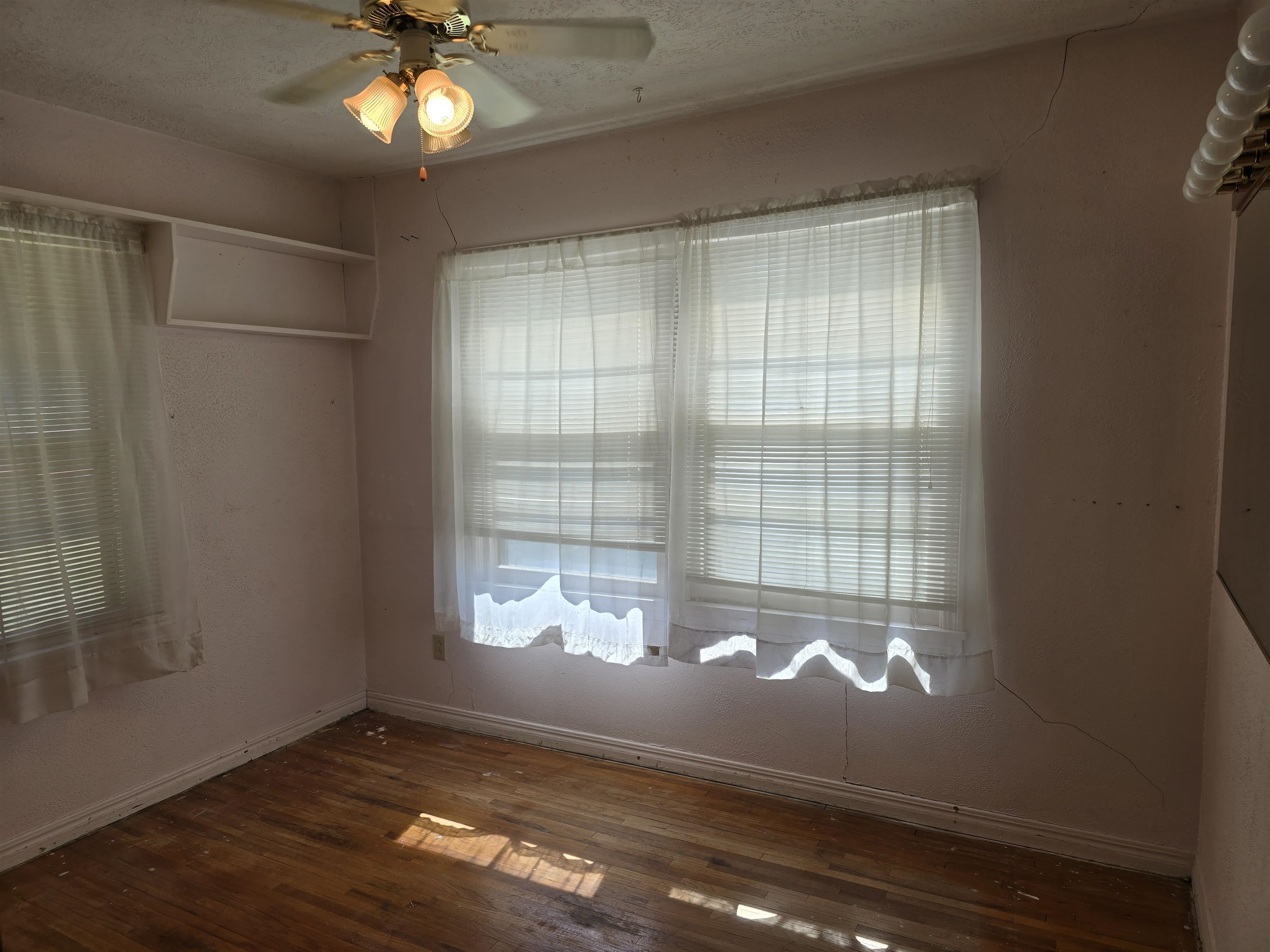 2618 N Athenian Property Photo 23