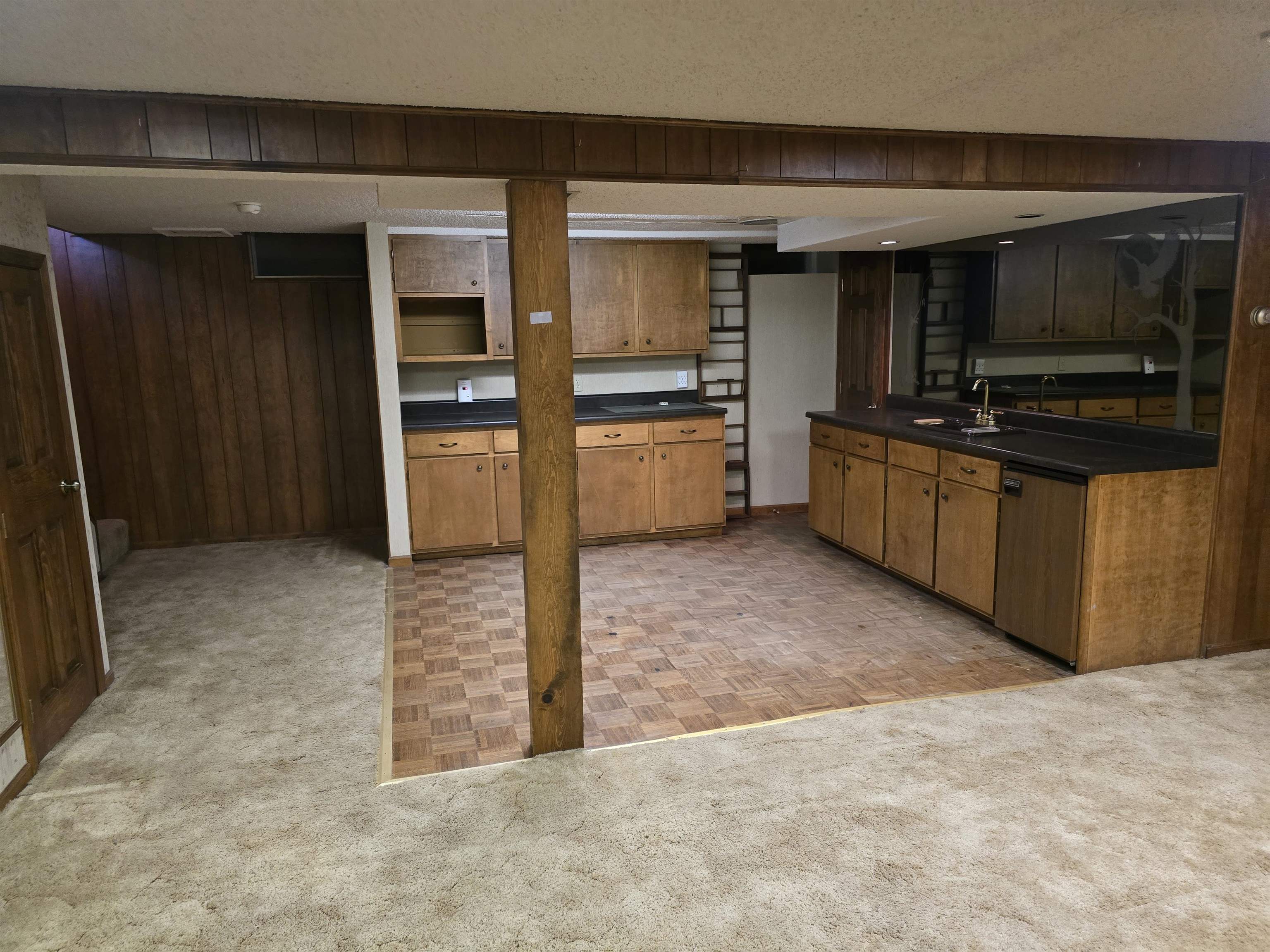 2618 N Athenian Property Photo 29