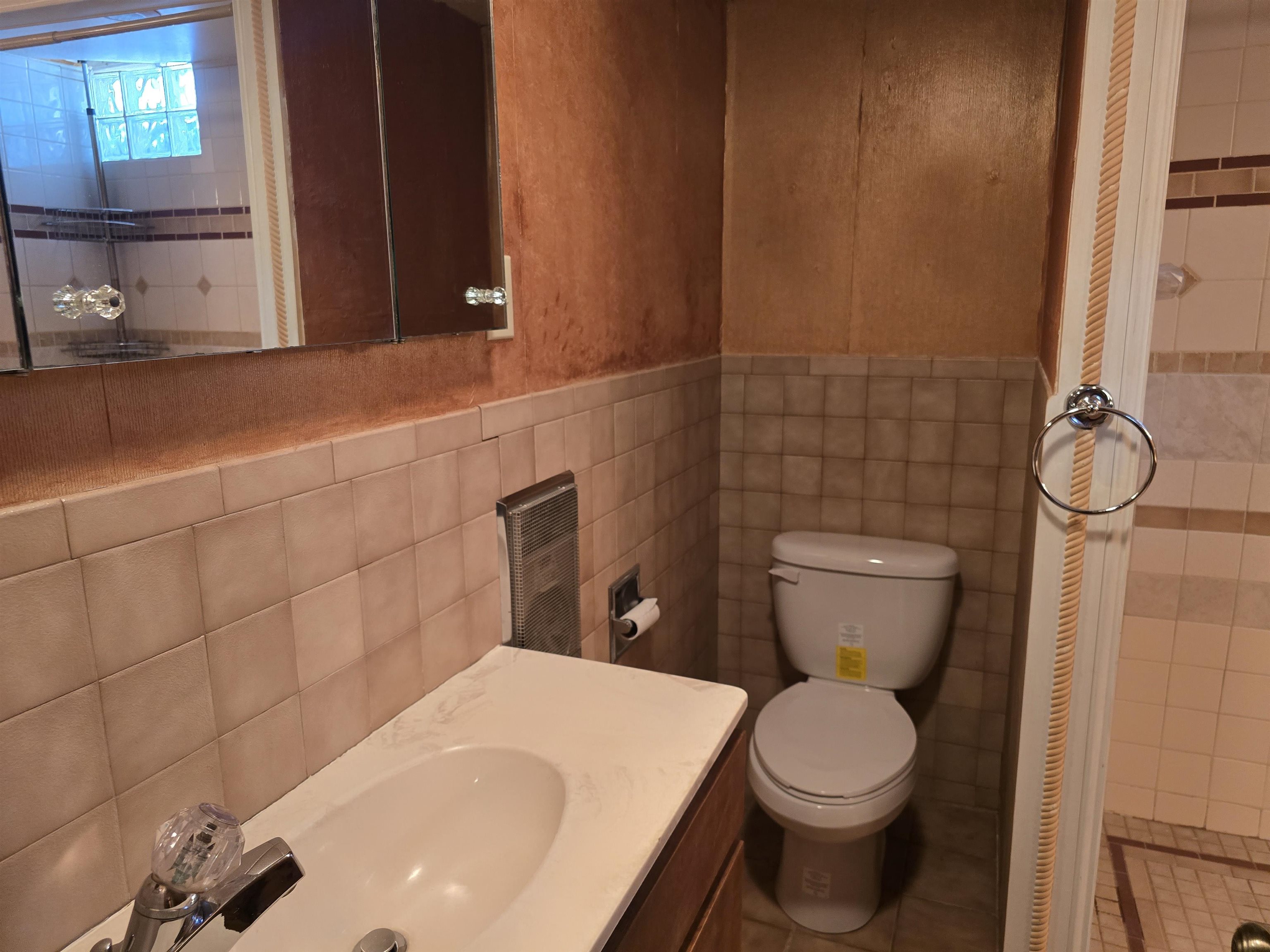 2618 N Athenian Property Photo 30