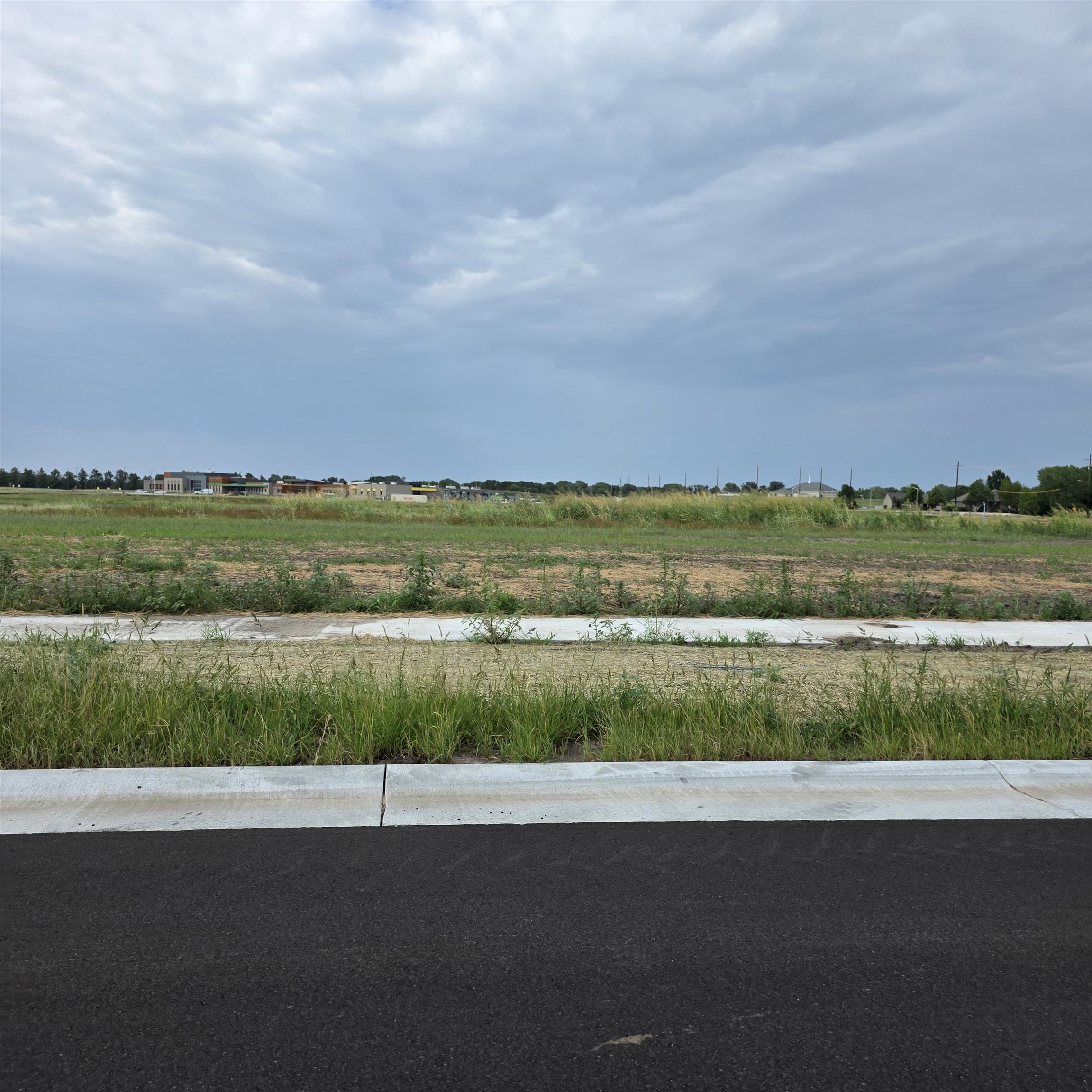 1610 Northridge Property Photo 1