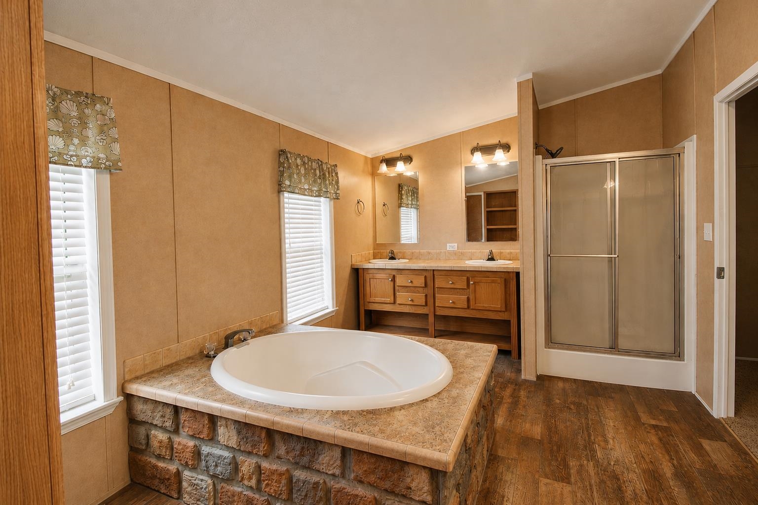 7051 S Rutan Property Photo 9