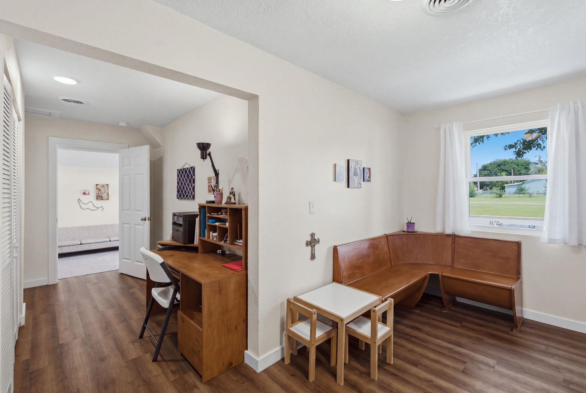 1601 W Regal Property Photo 9
