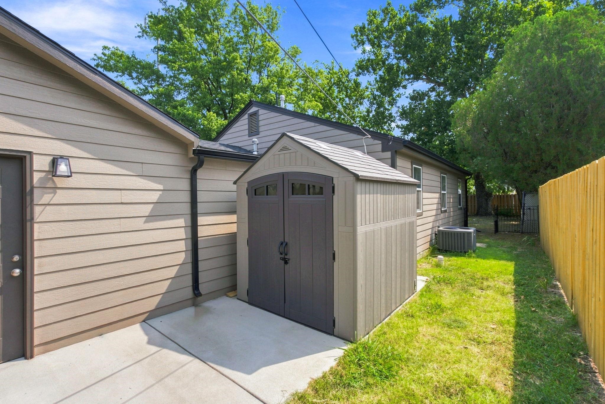 1601 W Regal Property Photo 27
