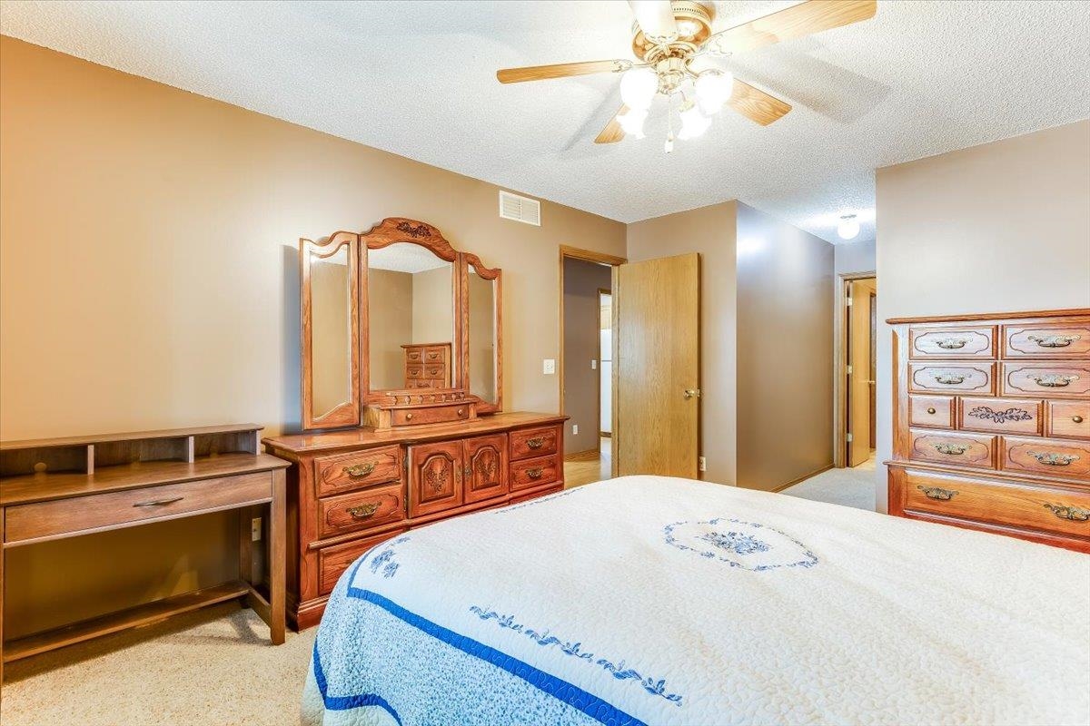 1169 N Lakewind Property Photo 14