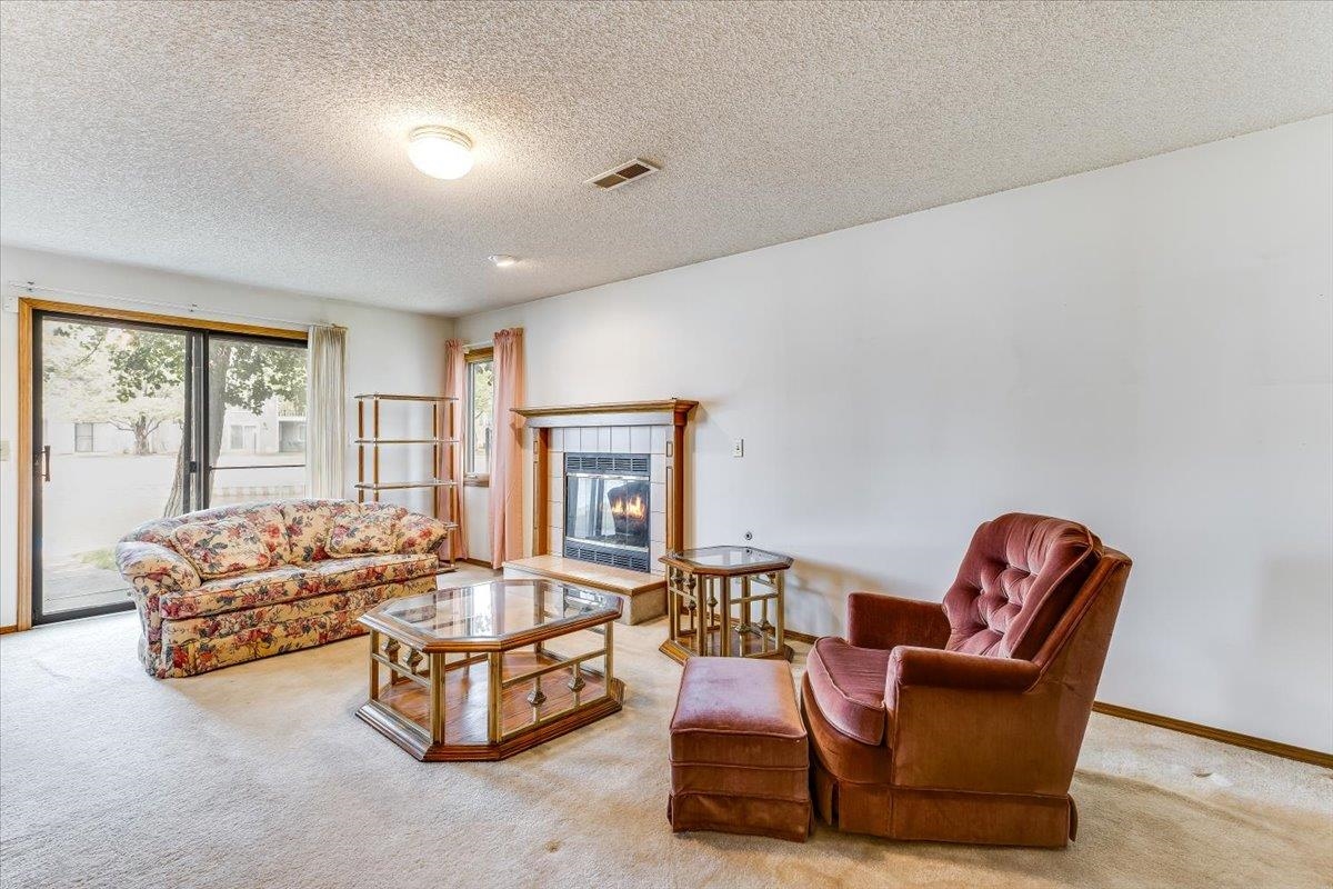 1169 N Lakewind Property Photo 18