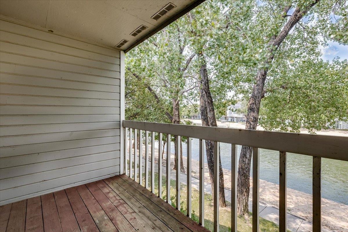 1169 N Lakewind Property Photo 29