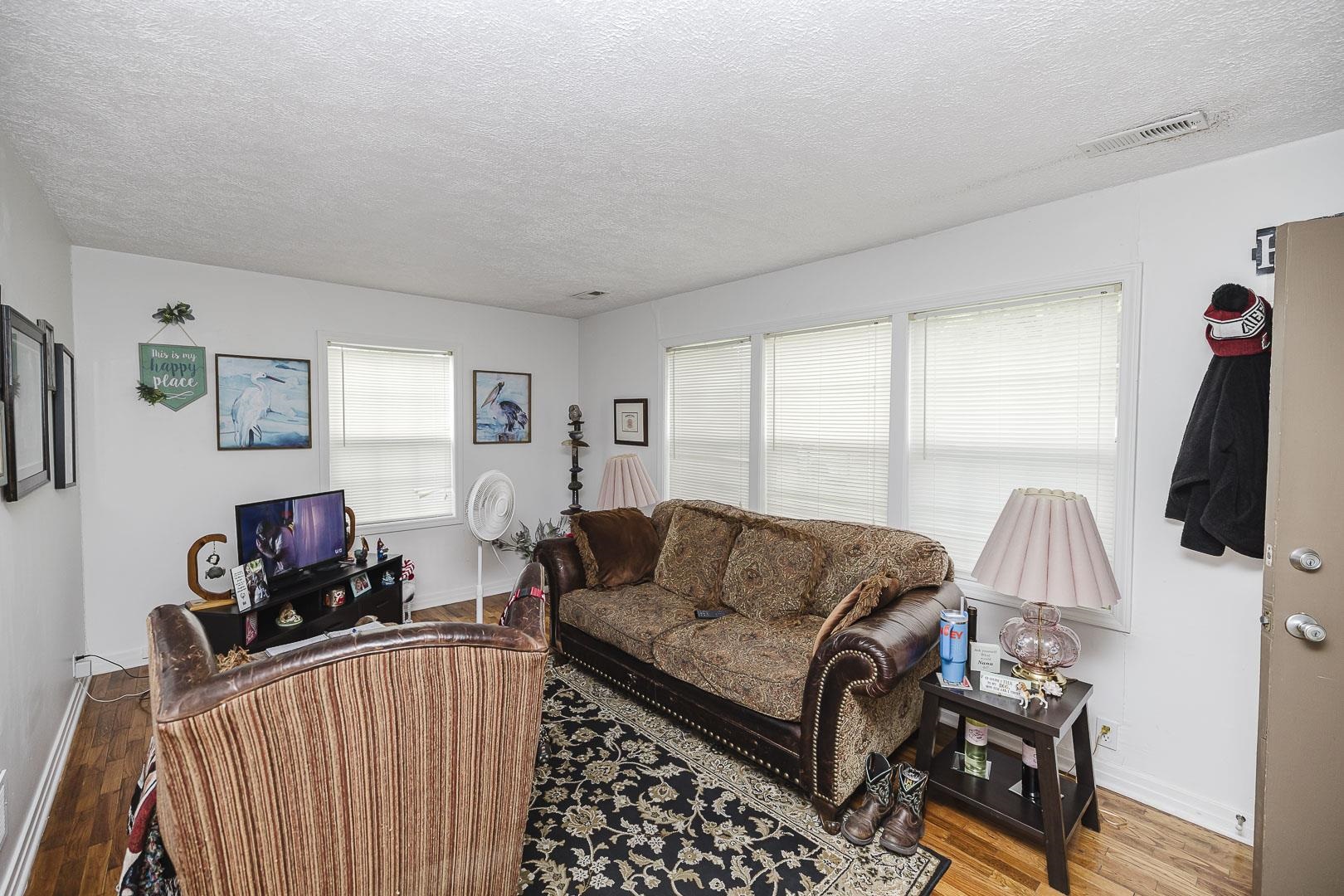 417 S Gildersleeve St. Property Photo 5