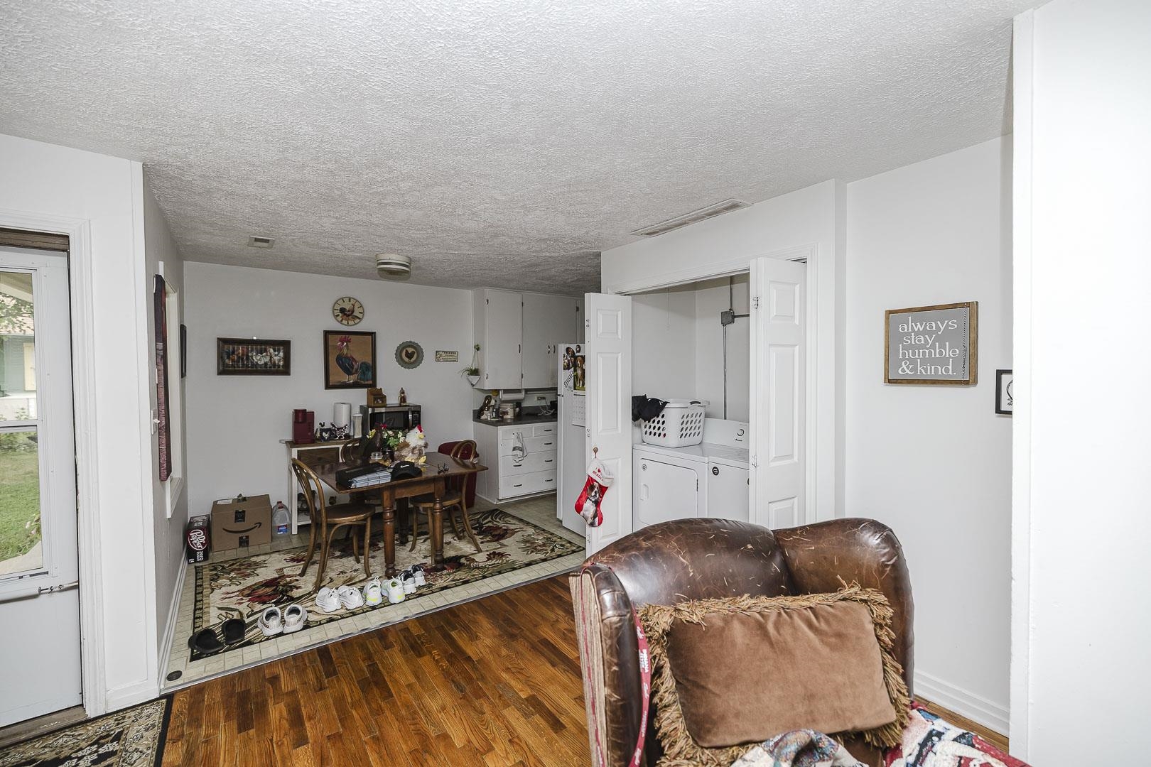 417 S Gildersleeve St. Property Photo 6