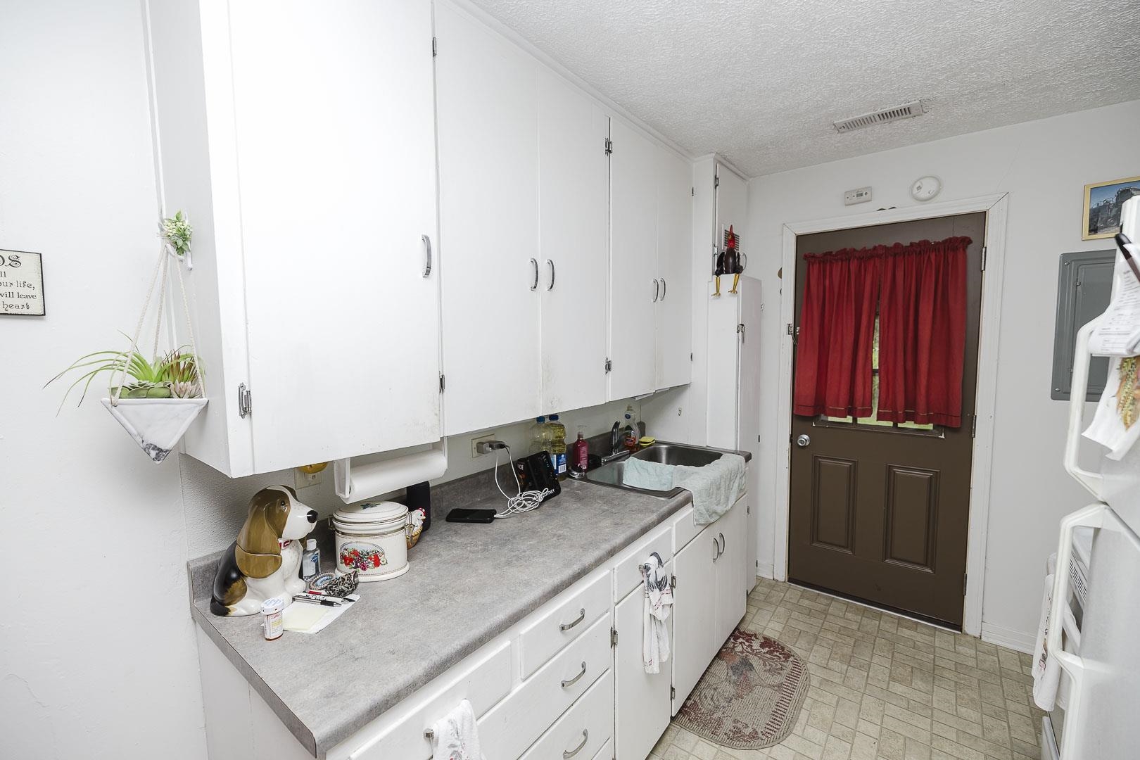 417 S Gildersleeve St. Property Photo 7