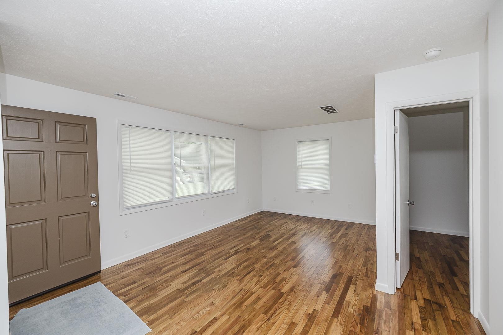 417 S Gildersleeve St. Property Photo 21