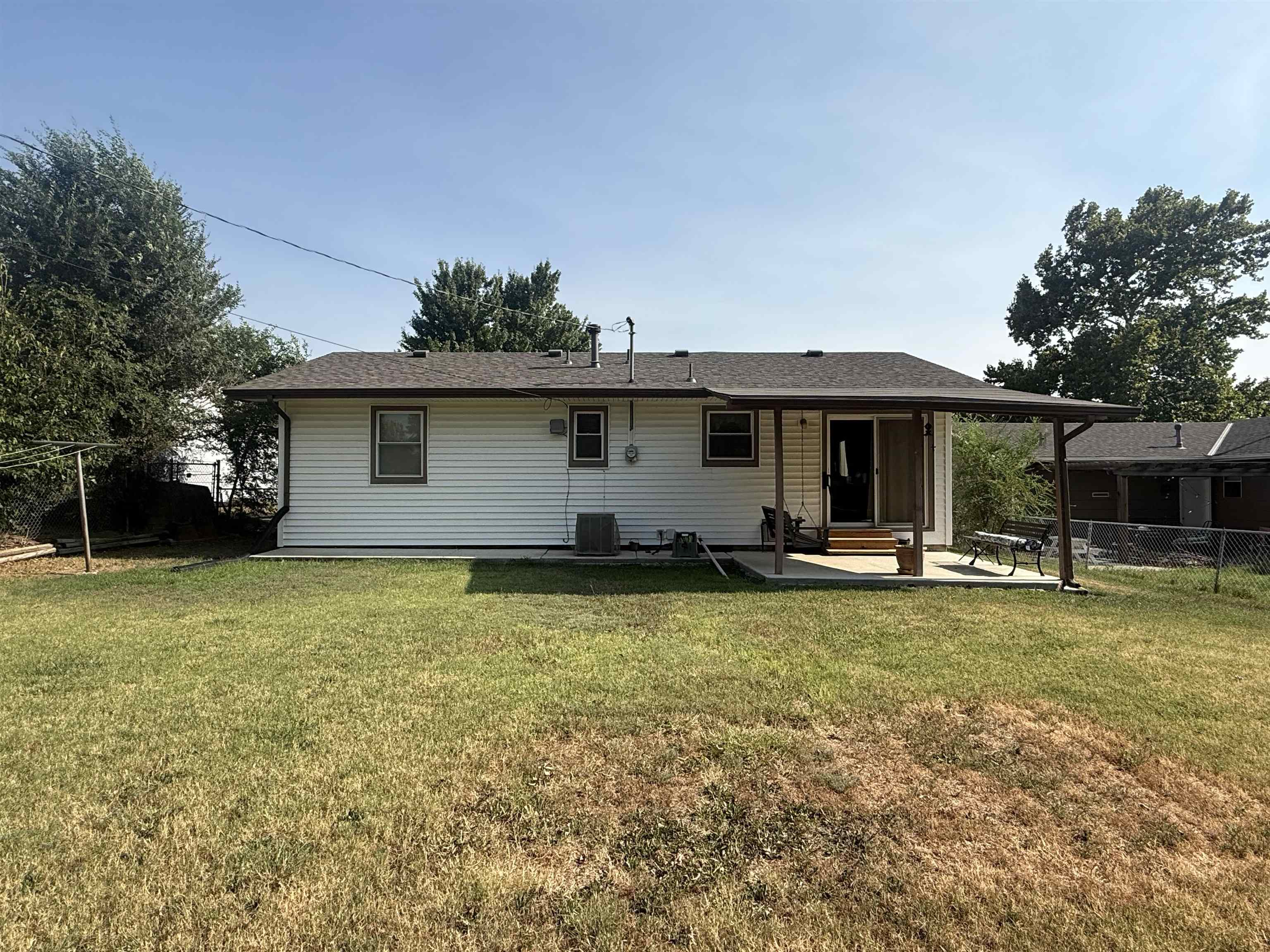 1920 E Fairchild St Property Photo 13
