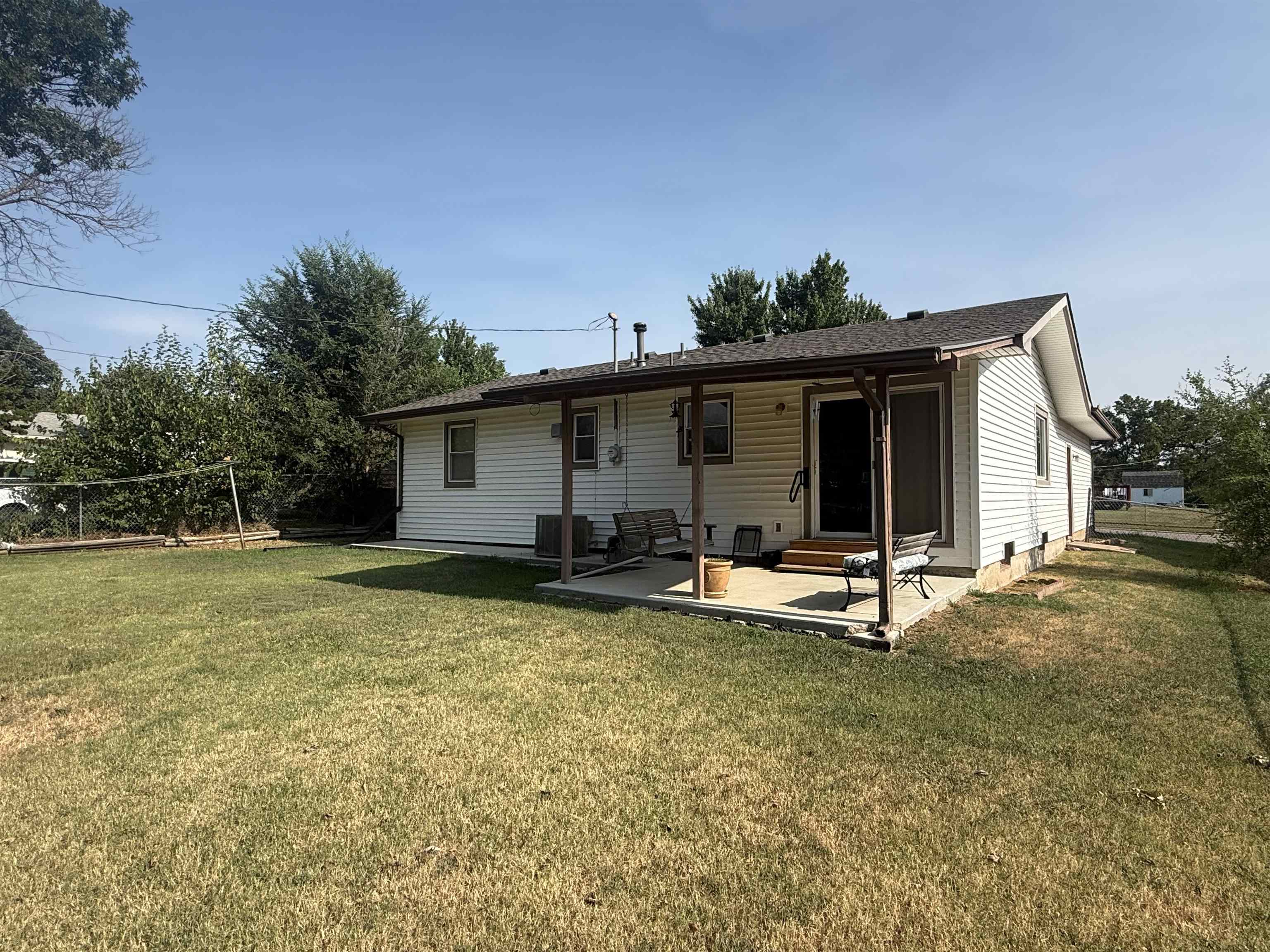 1920 E Fairchild St Property Photo 14