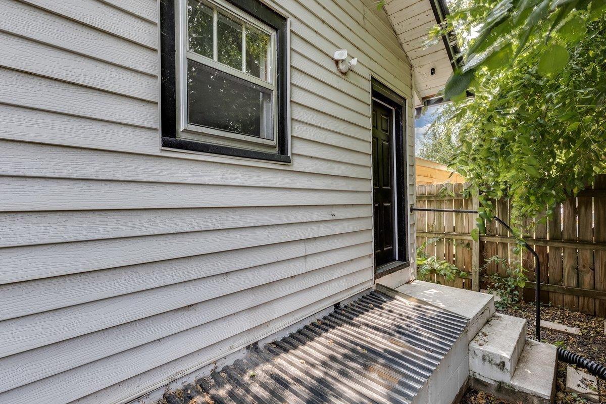 117 W Zimmerly St Property Photo 21