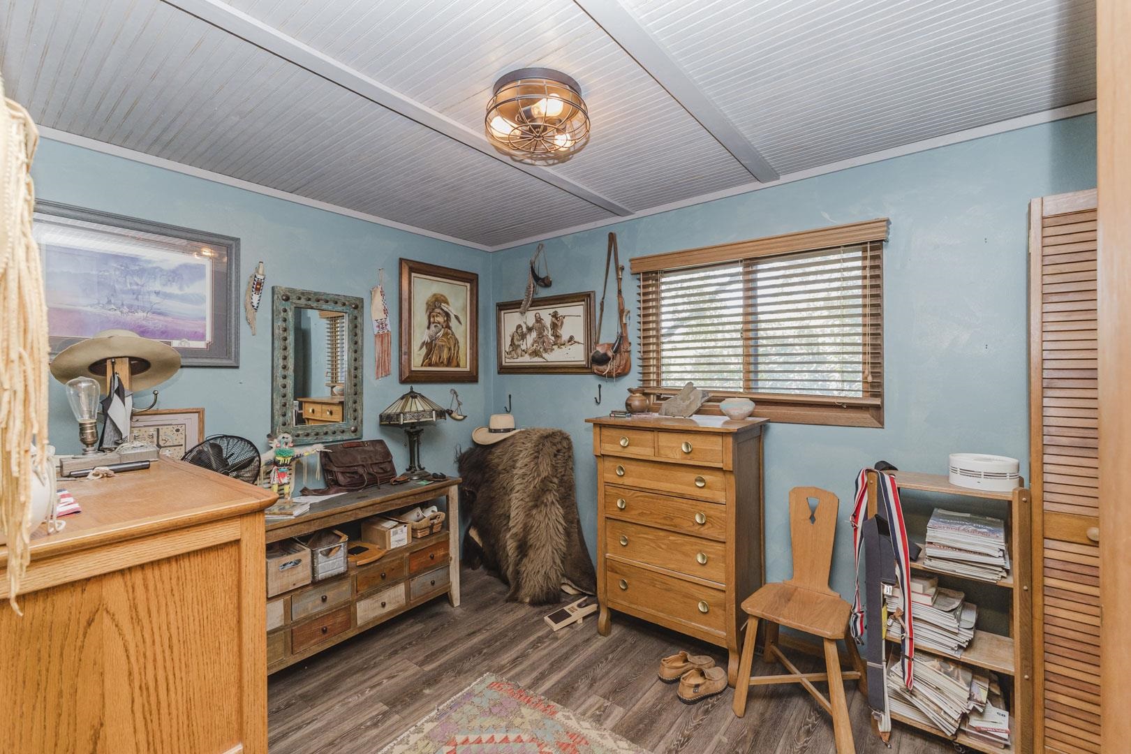 1549a Y Property Photo 16