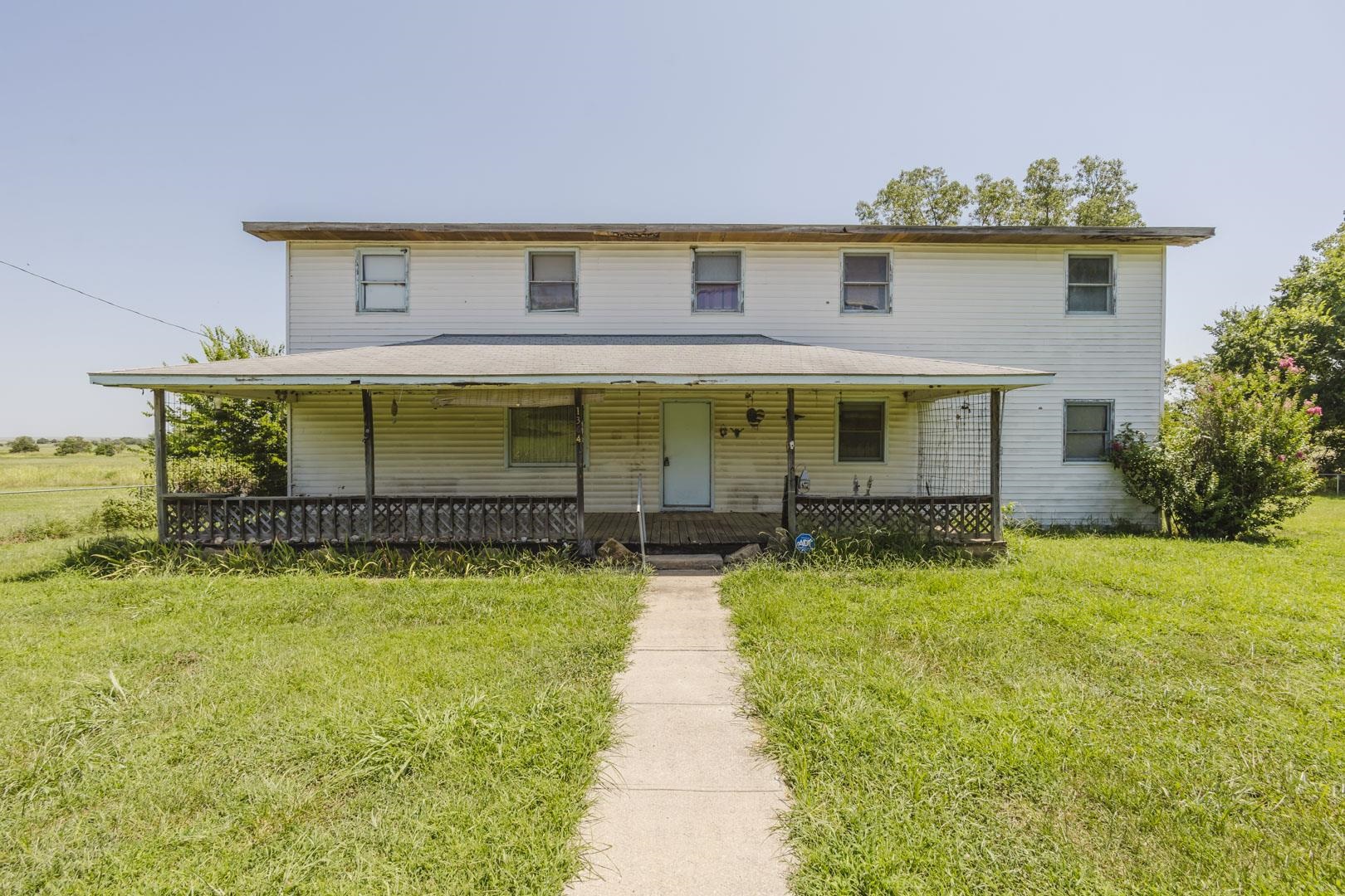 1364 V Property Photo 1
