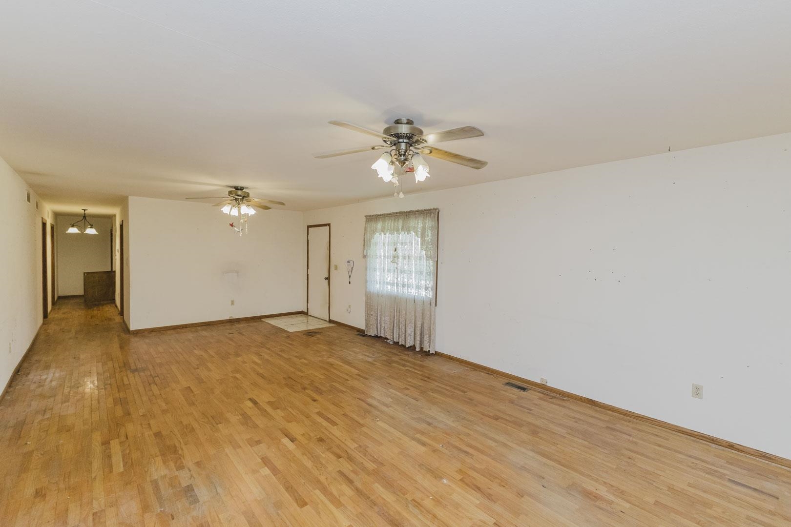 1364 V Property Photo 22