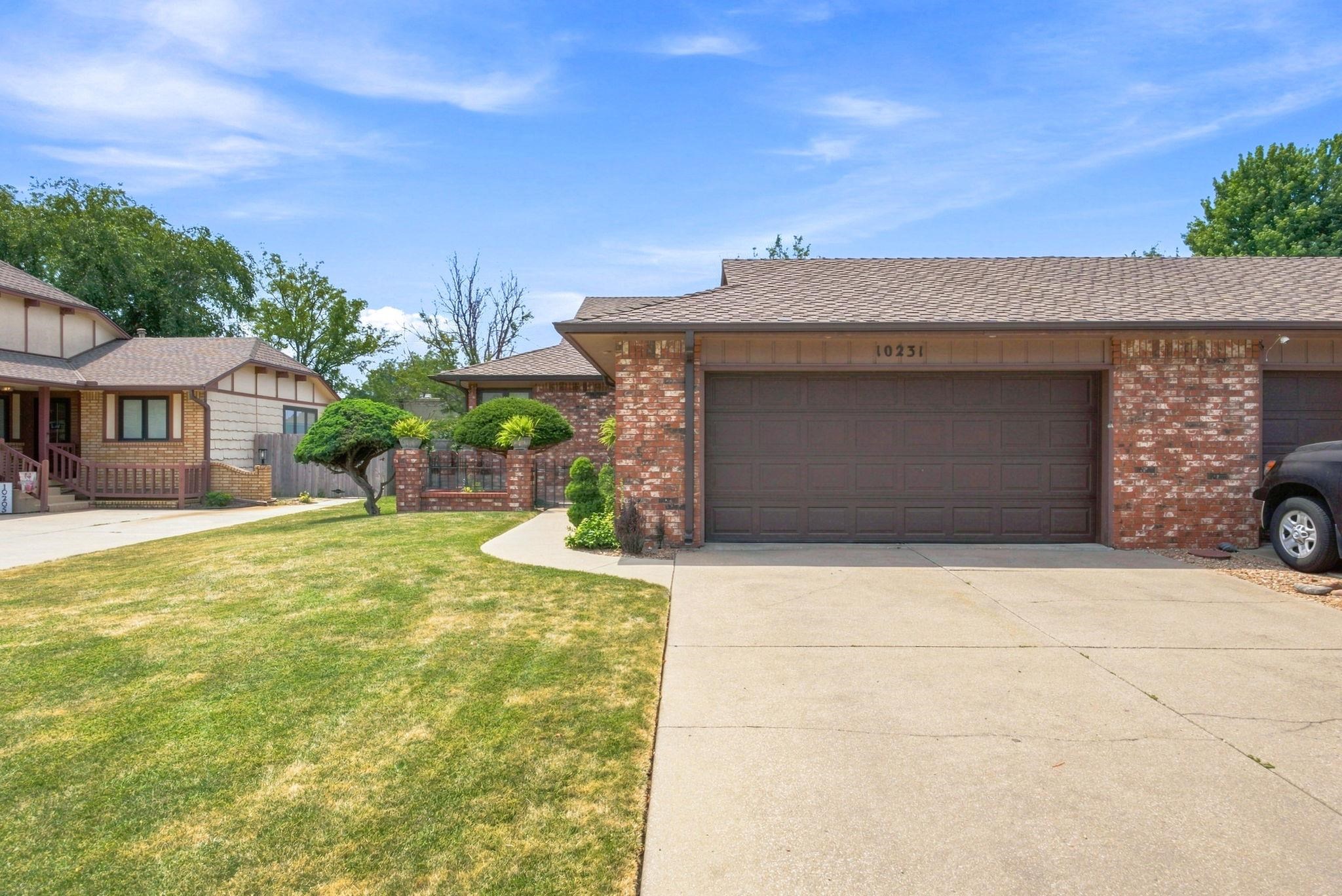 10231 W Alamo St Property Photo 3