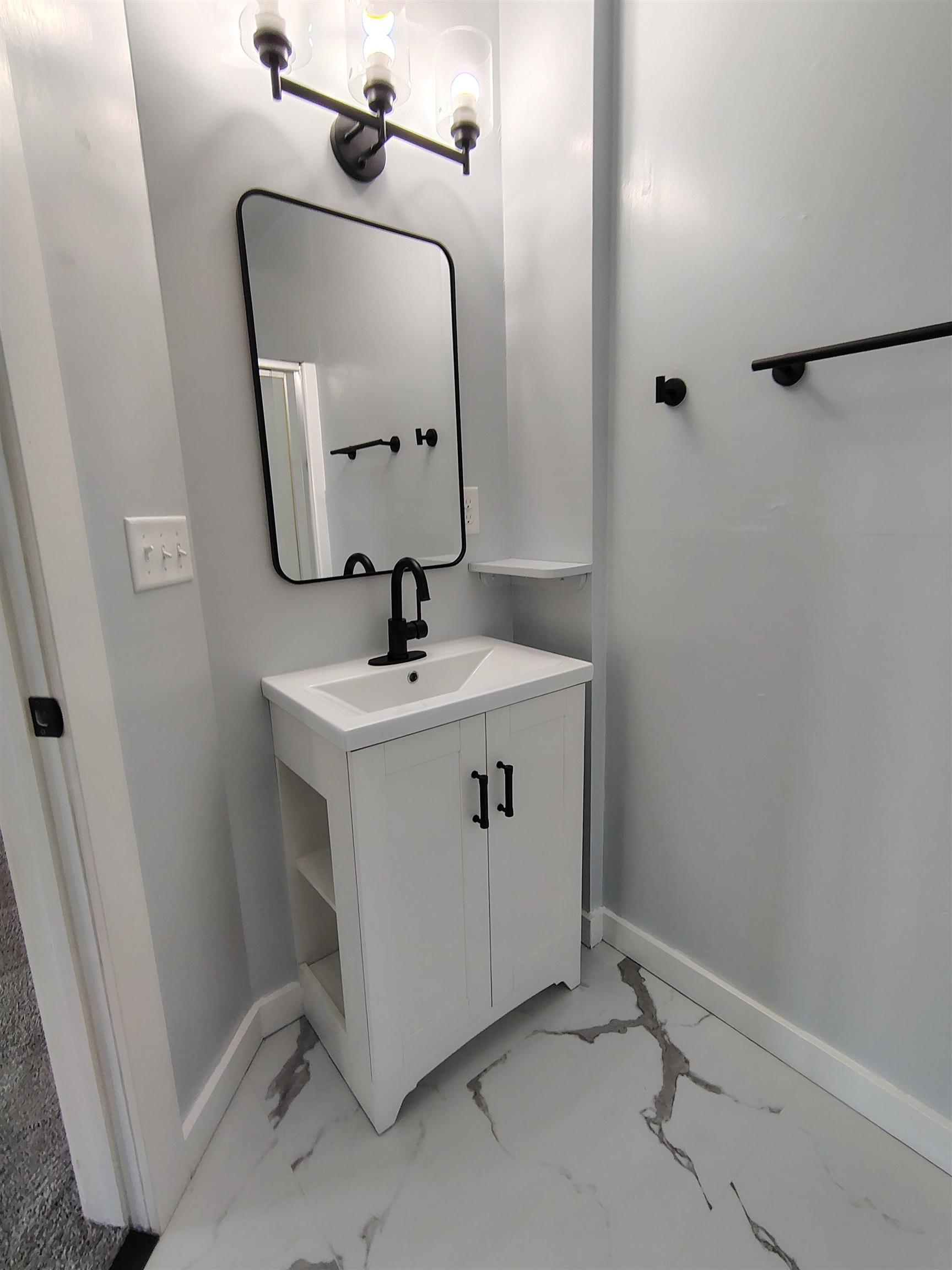 3152 S Everett Property Photo 12