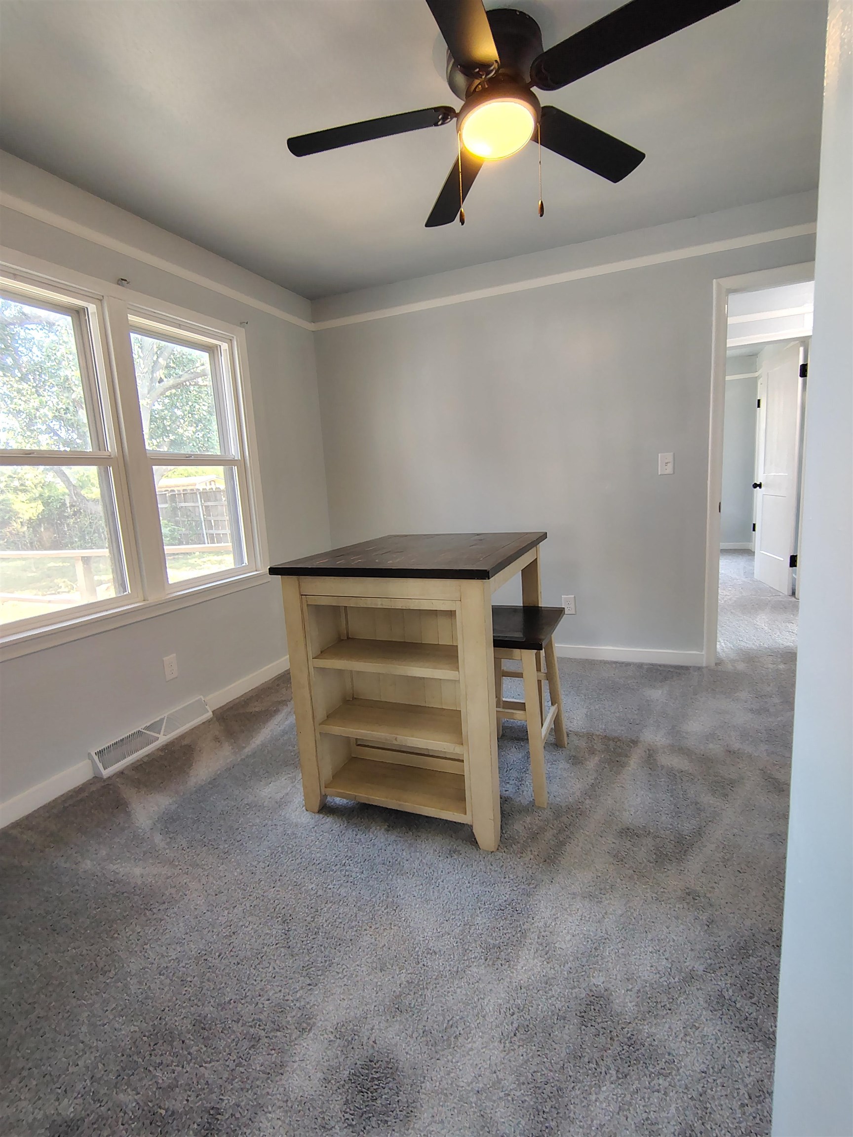3152 S Everett Property Photo 14