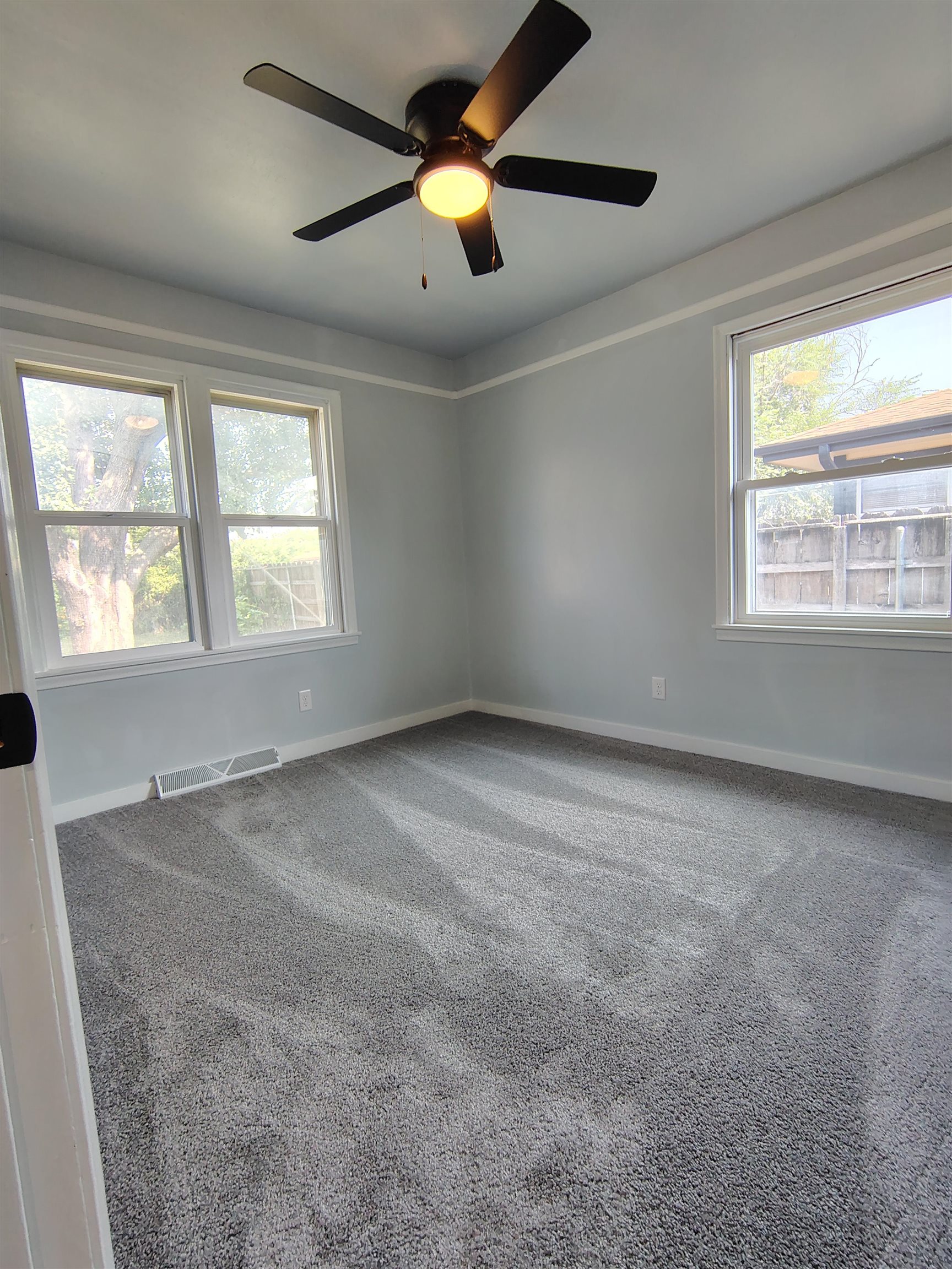 3152 S Everett Property Photo 19