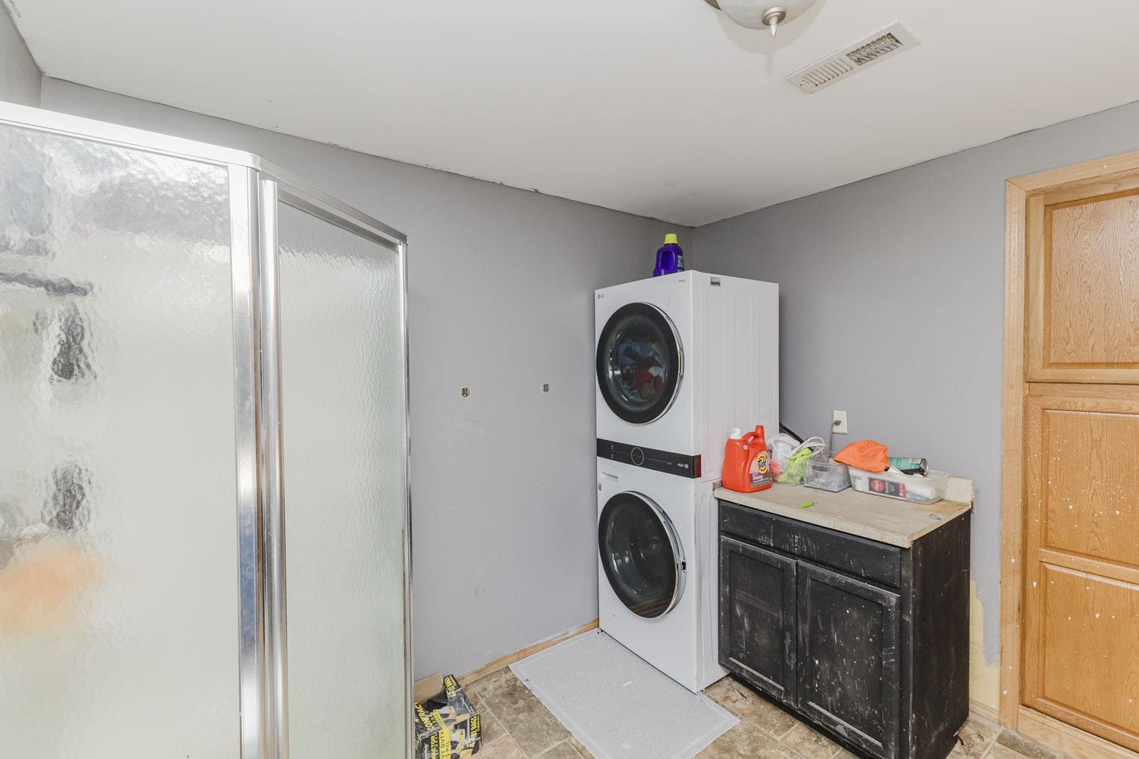 1516 N Stout Property Photo 20