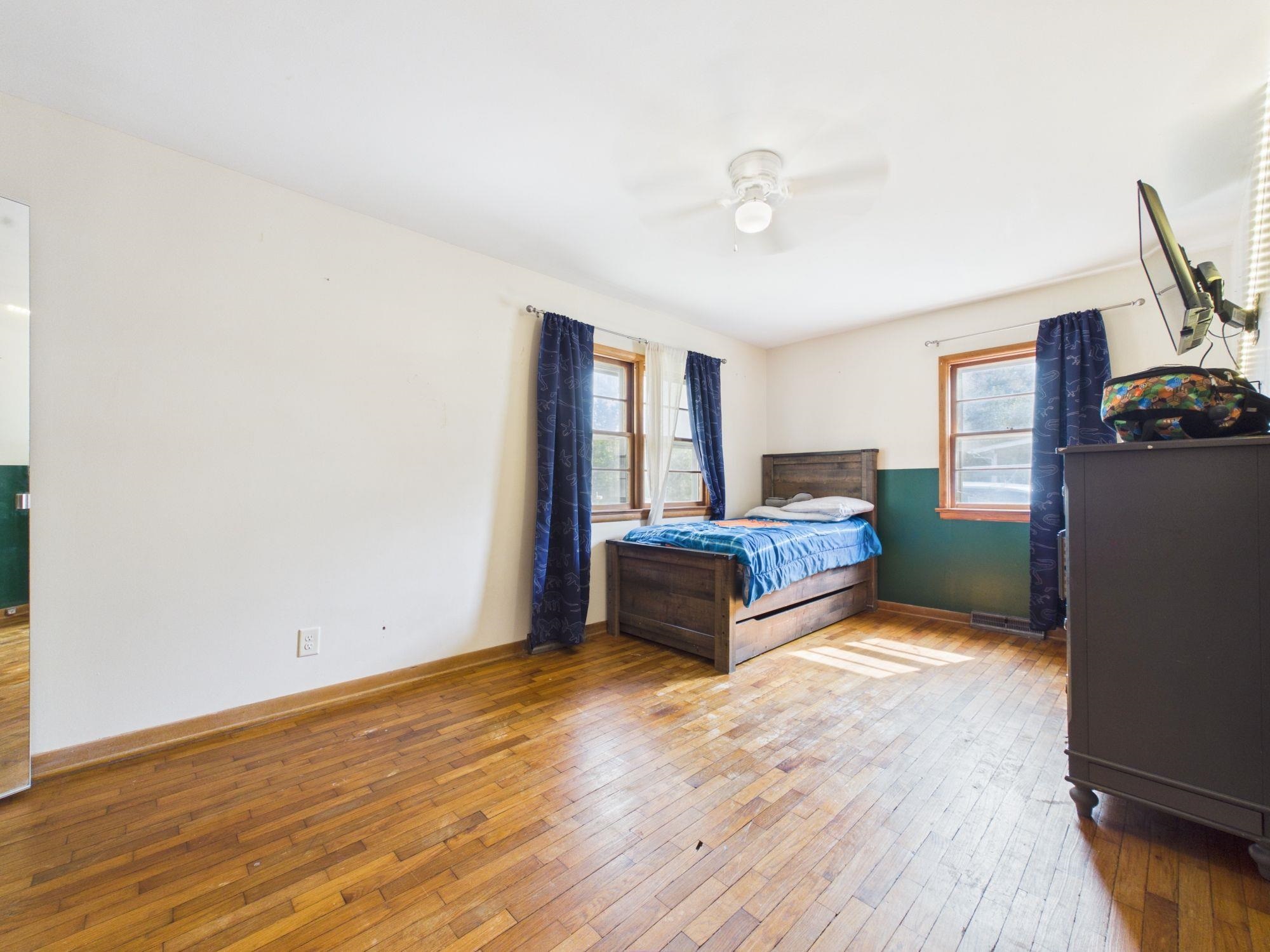 3451 E Craig St Property Photo 16