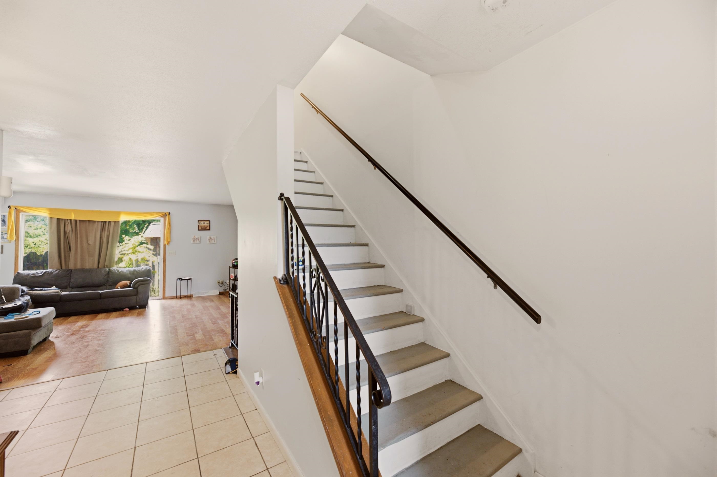 2215 S Market St Property Photo 4