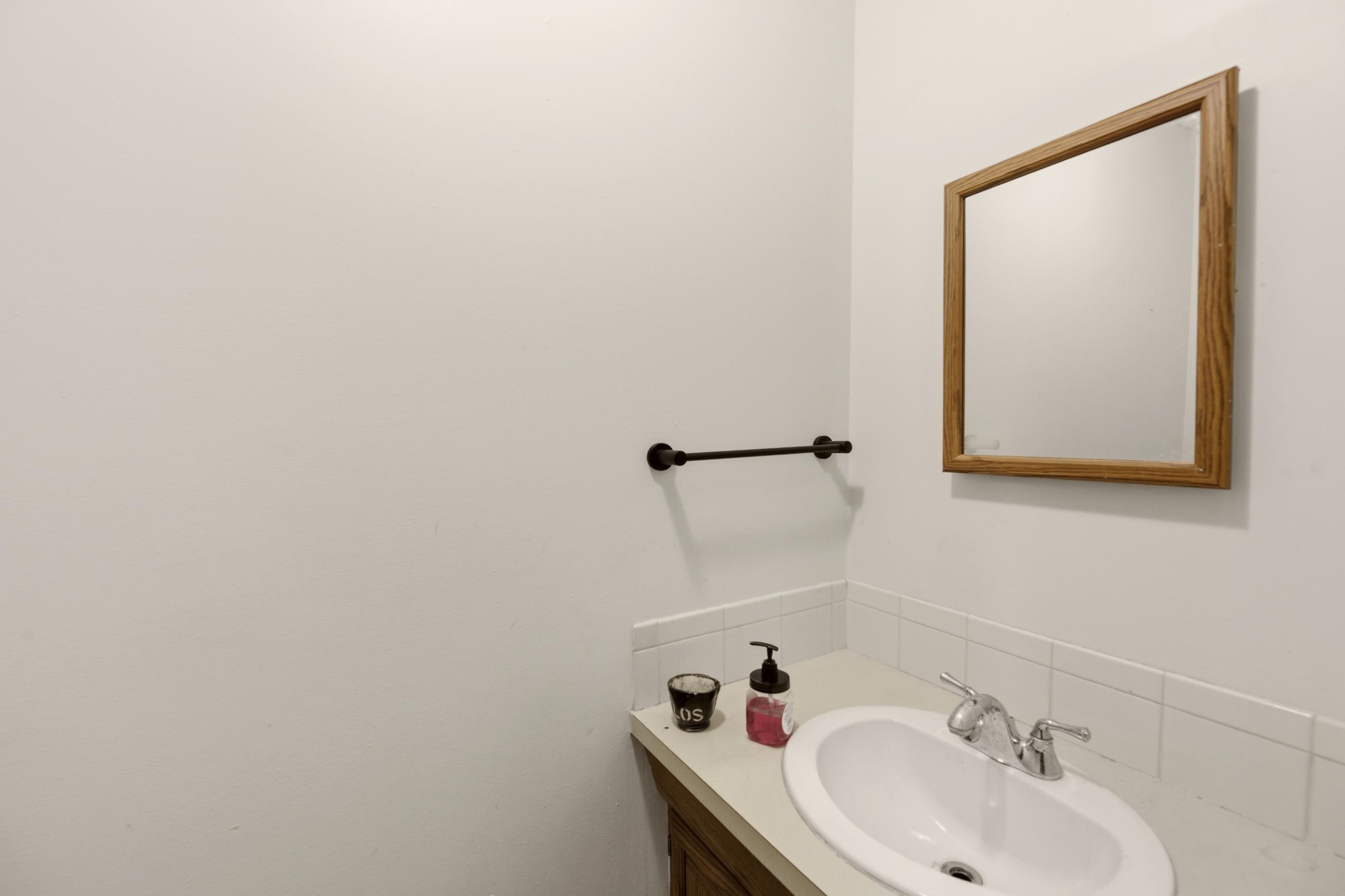 2215 S Market St Property Photo 17