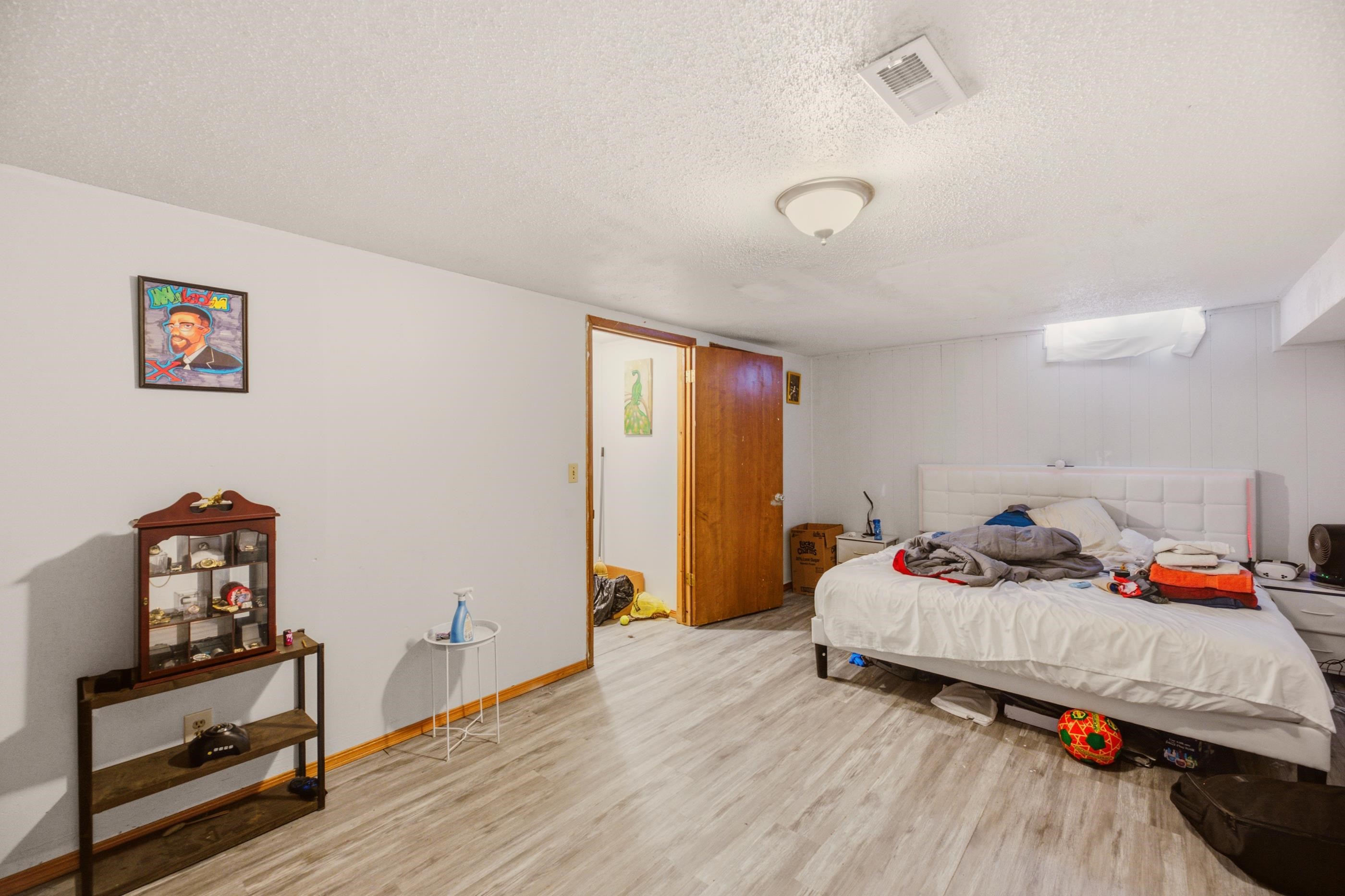 2215 S Market St Property Photo 29