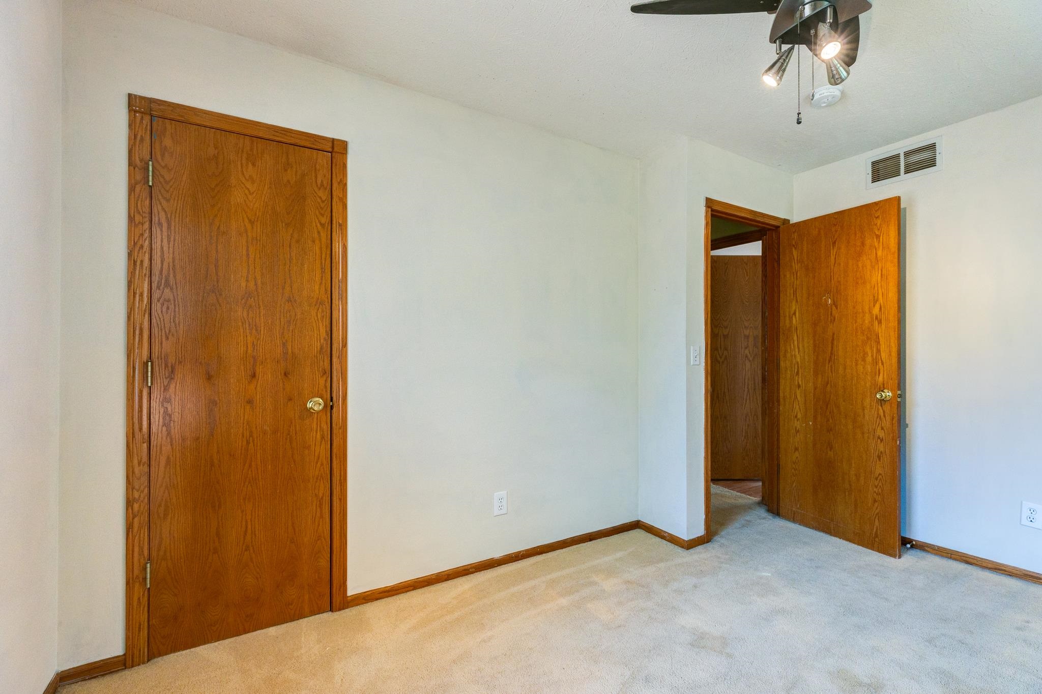 321 E Minneapolis Ave Property Photo 29