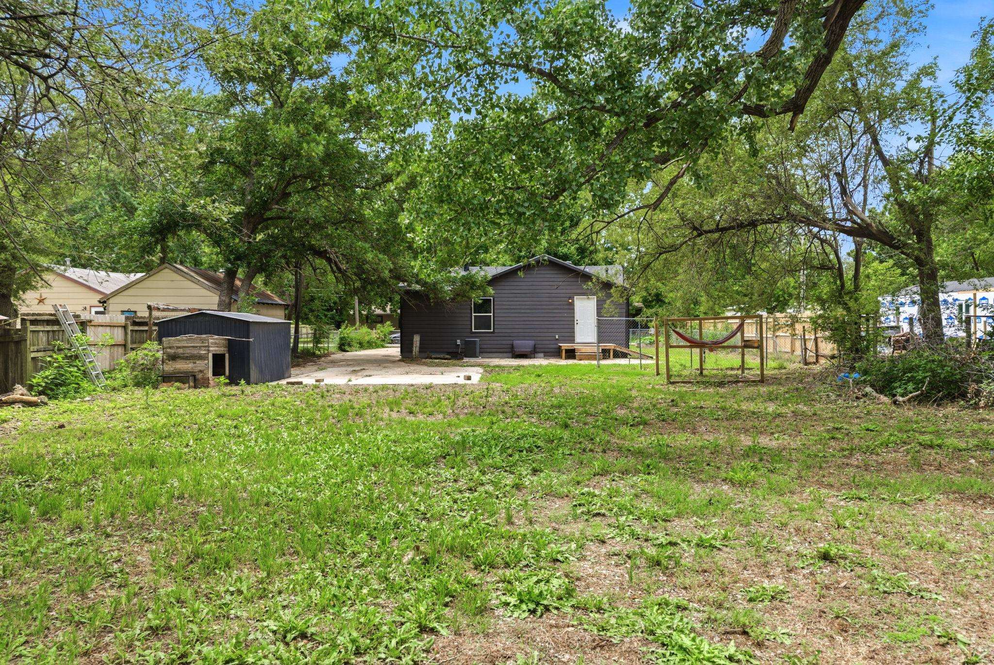 5726 Vandale Ave Property Photo 23