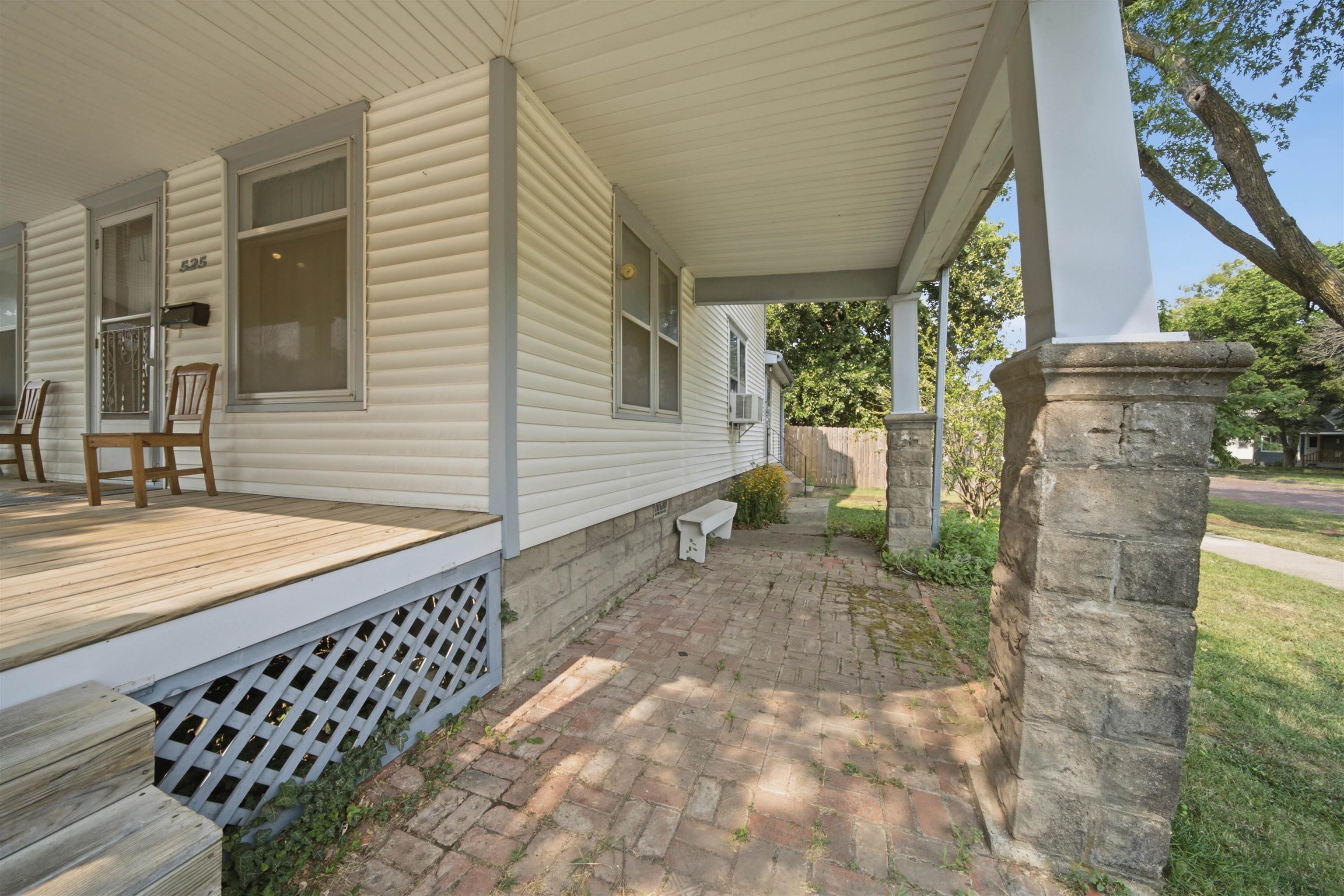 525 N High St Property Photo 4