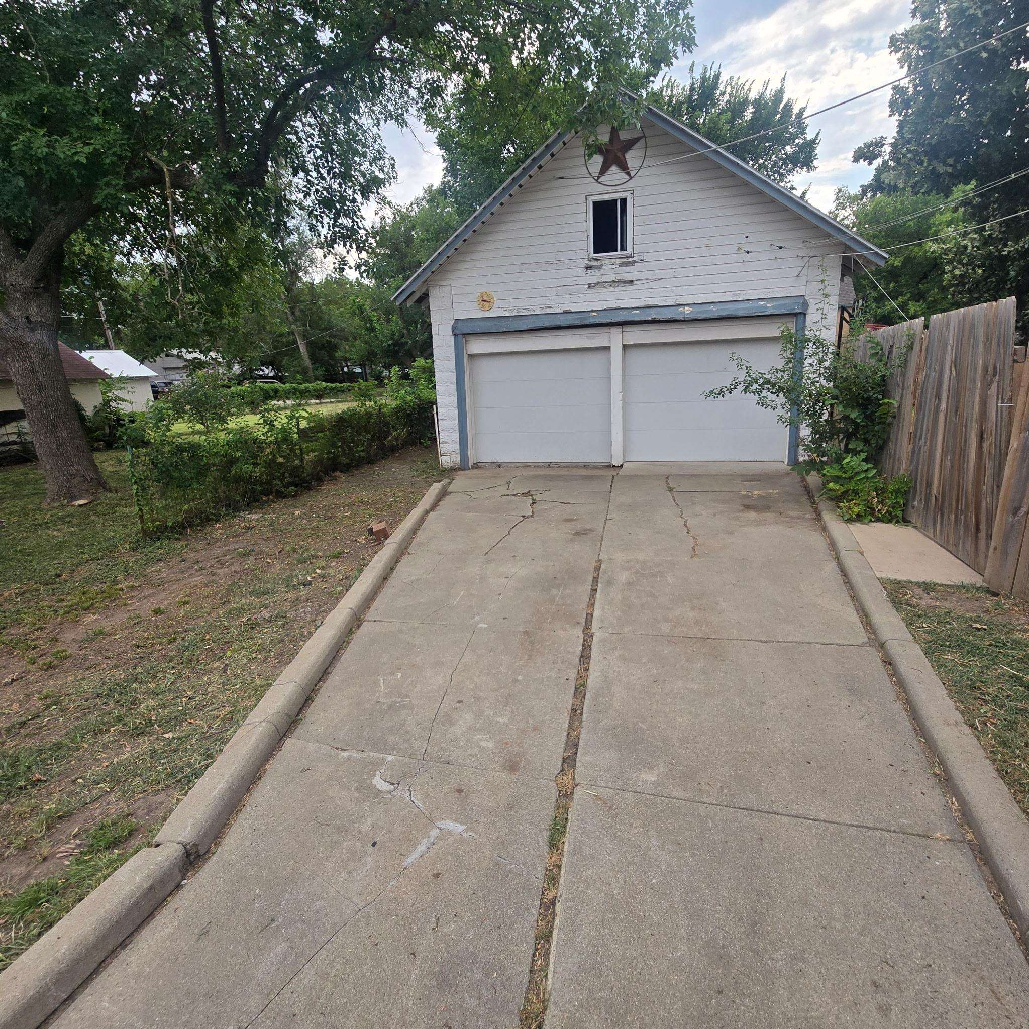 525 N High St Property Photo 29