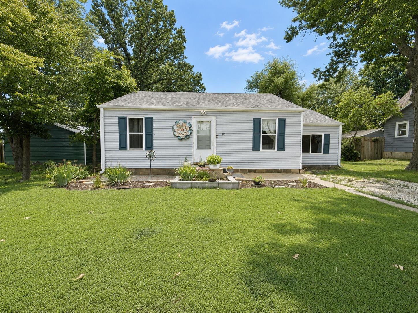 522 Ne 14th Property Photo 1