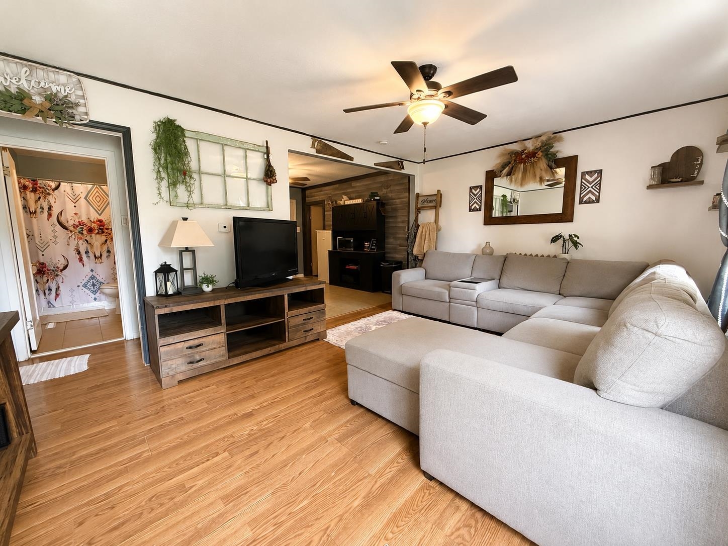 522 Ne 14th Property Photo 3