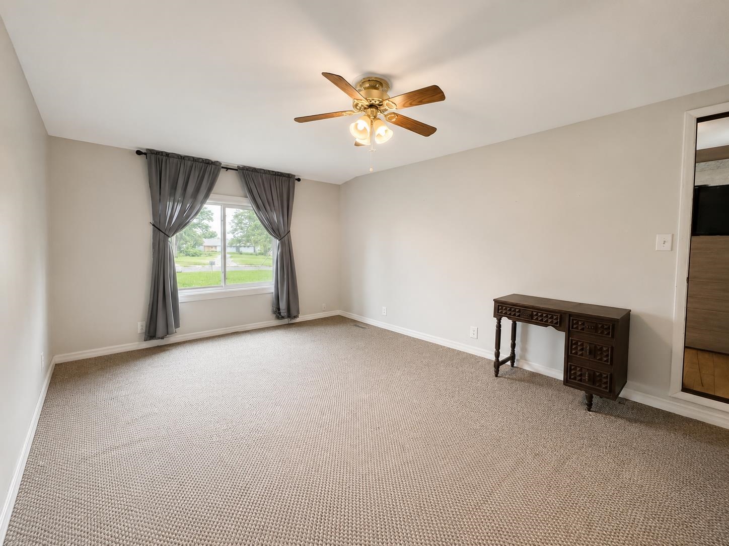 522 Ne 14th Property Photo 8