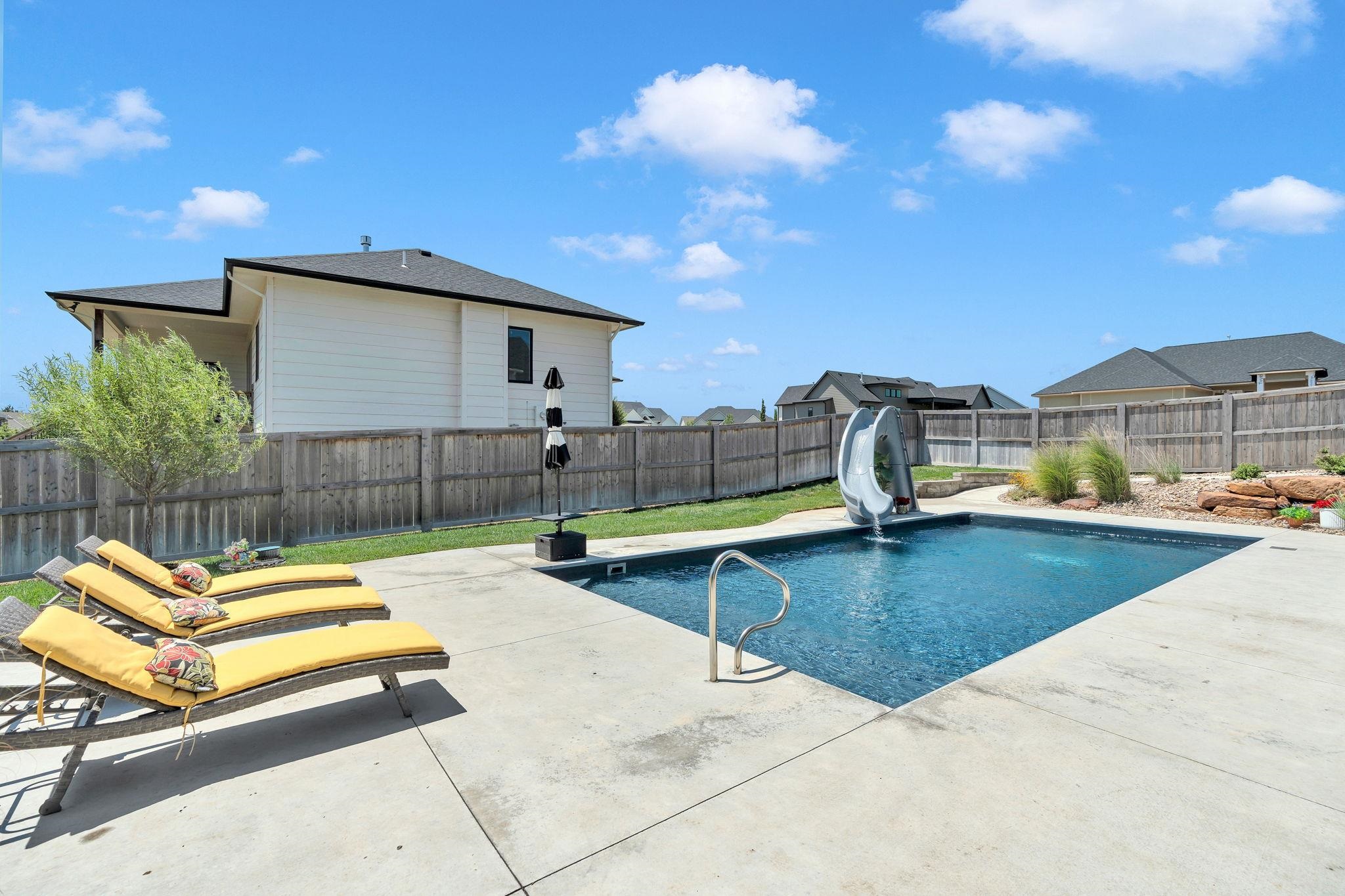 3621 N Bristol Property Photo 33